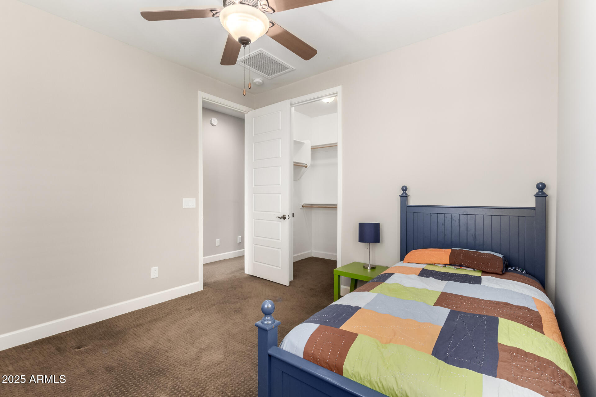 3632 E COMSTOCK Drive