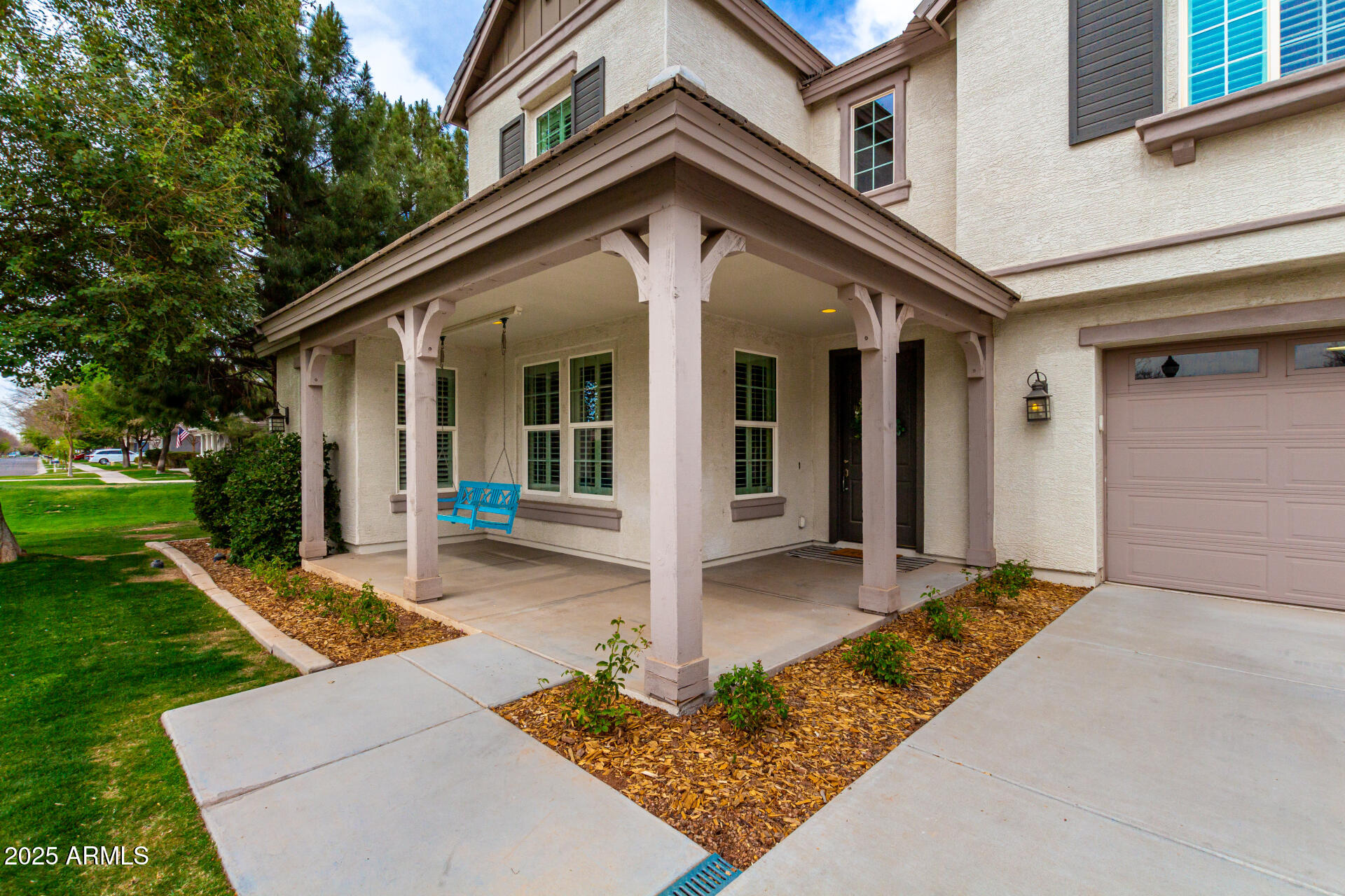 3632 E COMSTOCK Drive