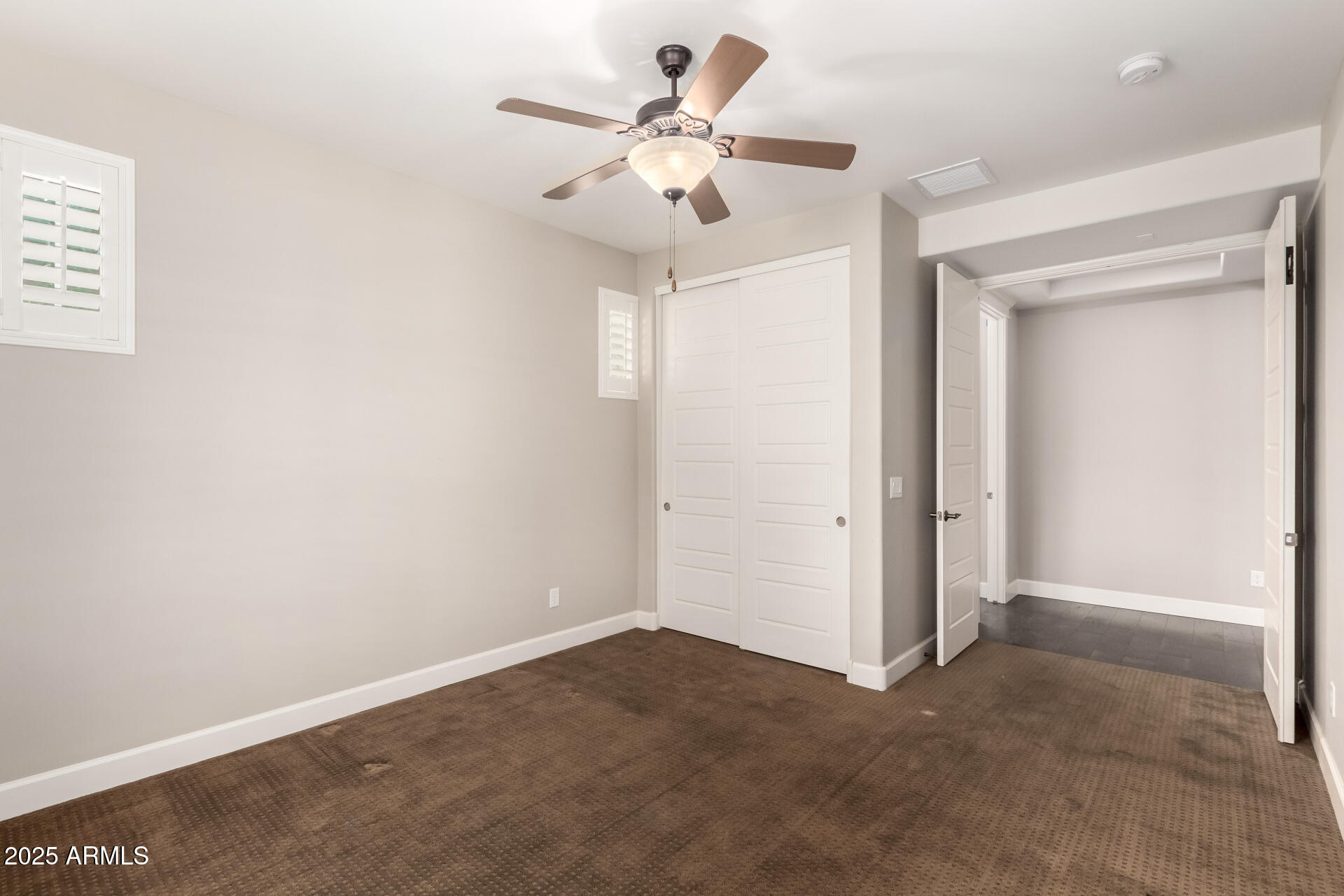 3632 E COMSTOCK Drive