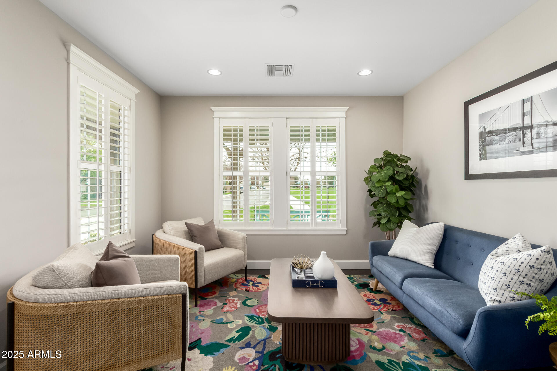 3632 E COMSTOCK Drive