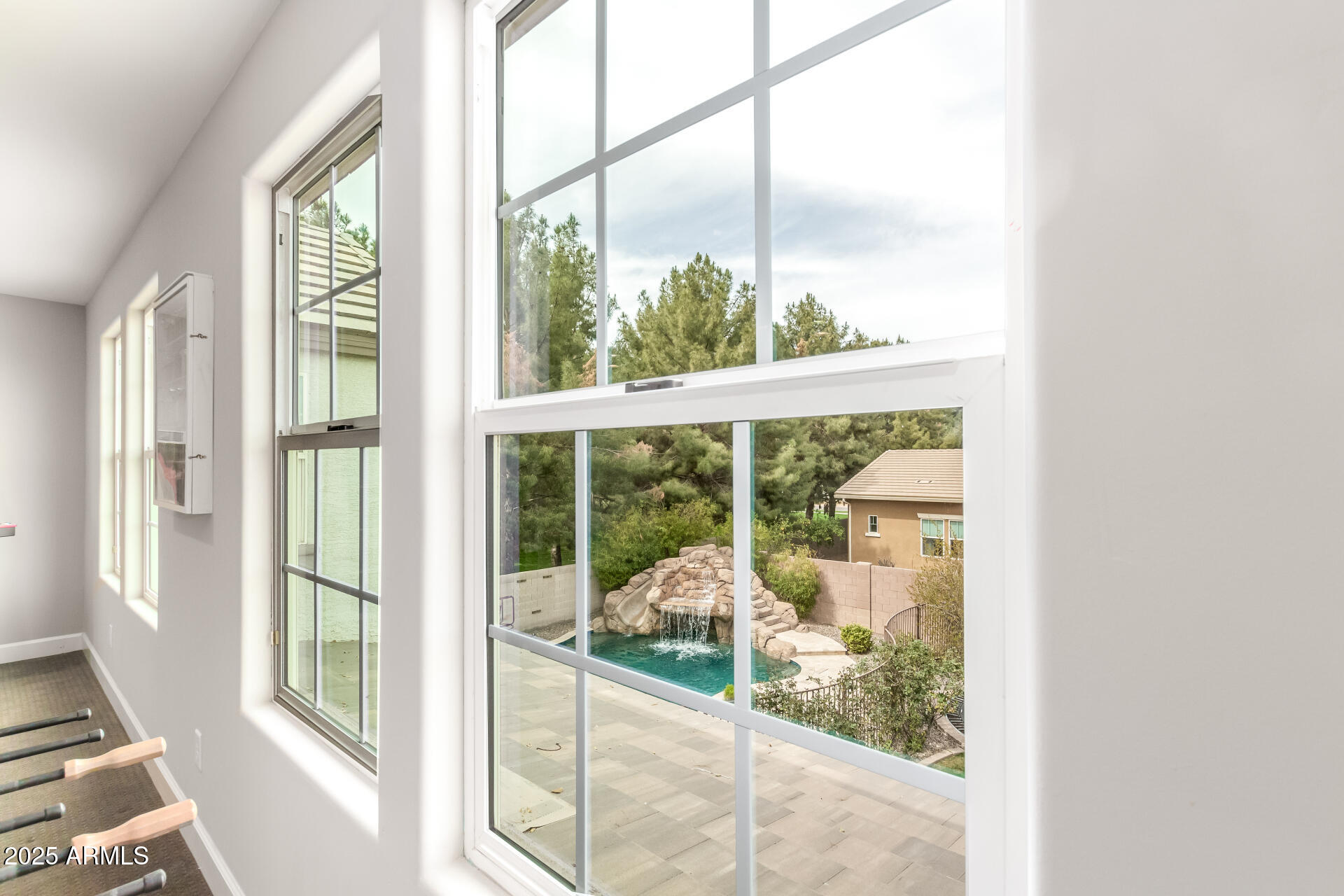 3632 E COMSTOCK Drive