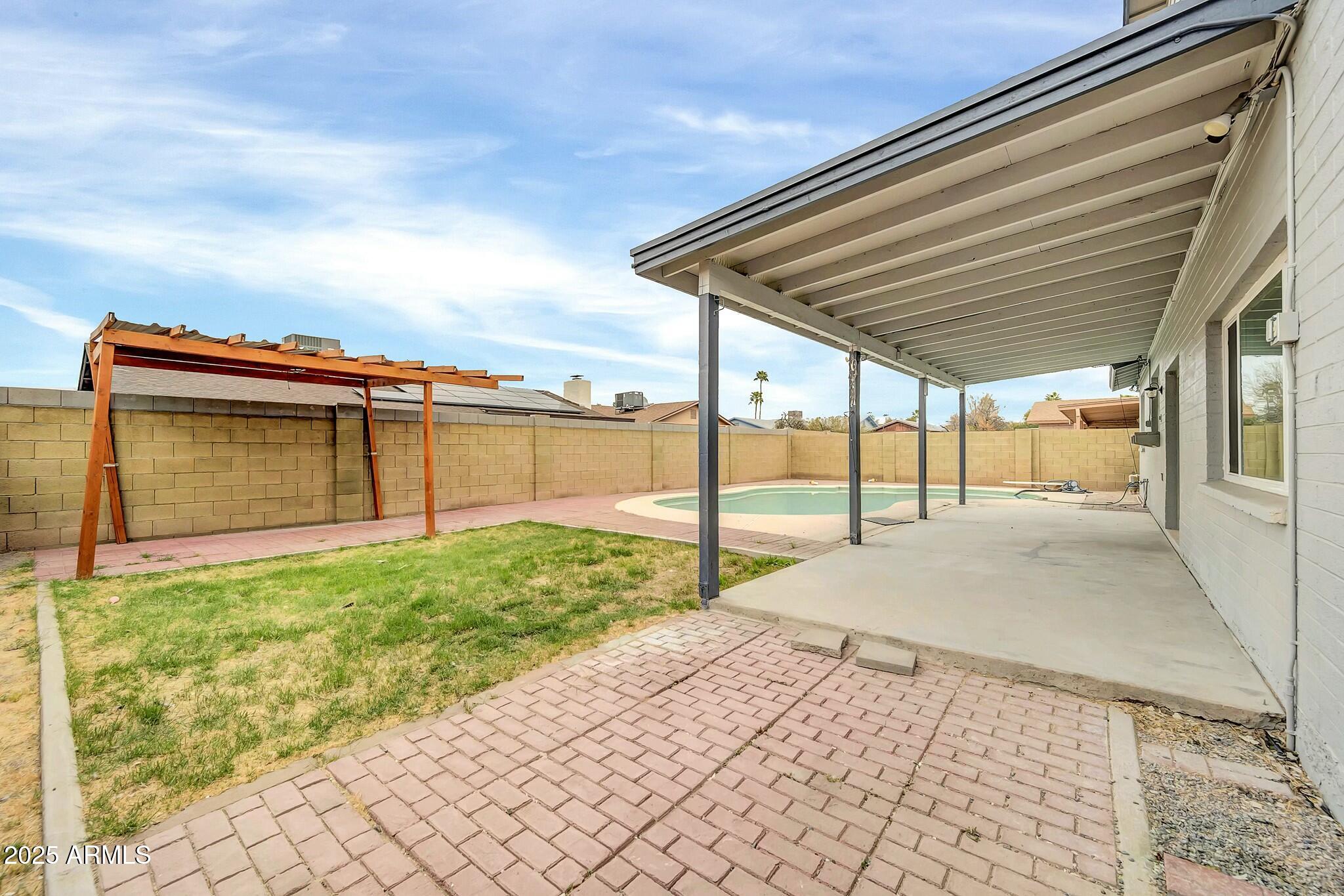 5228 W IRONWOOD Drive