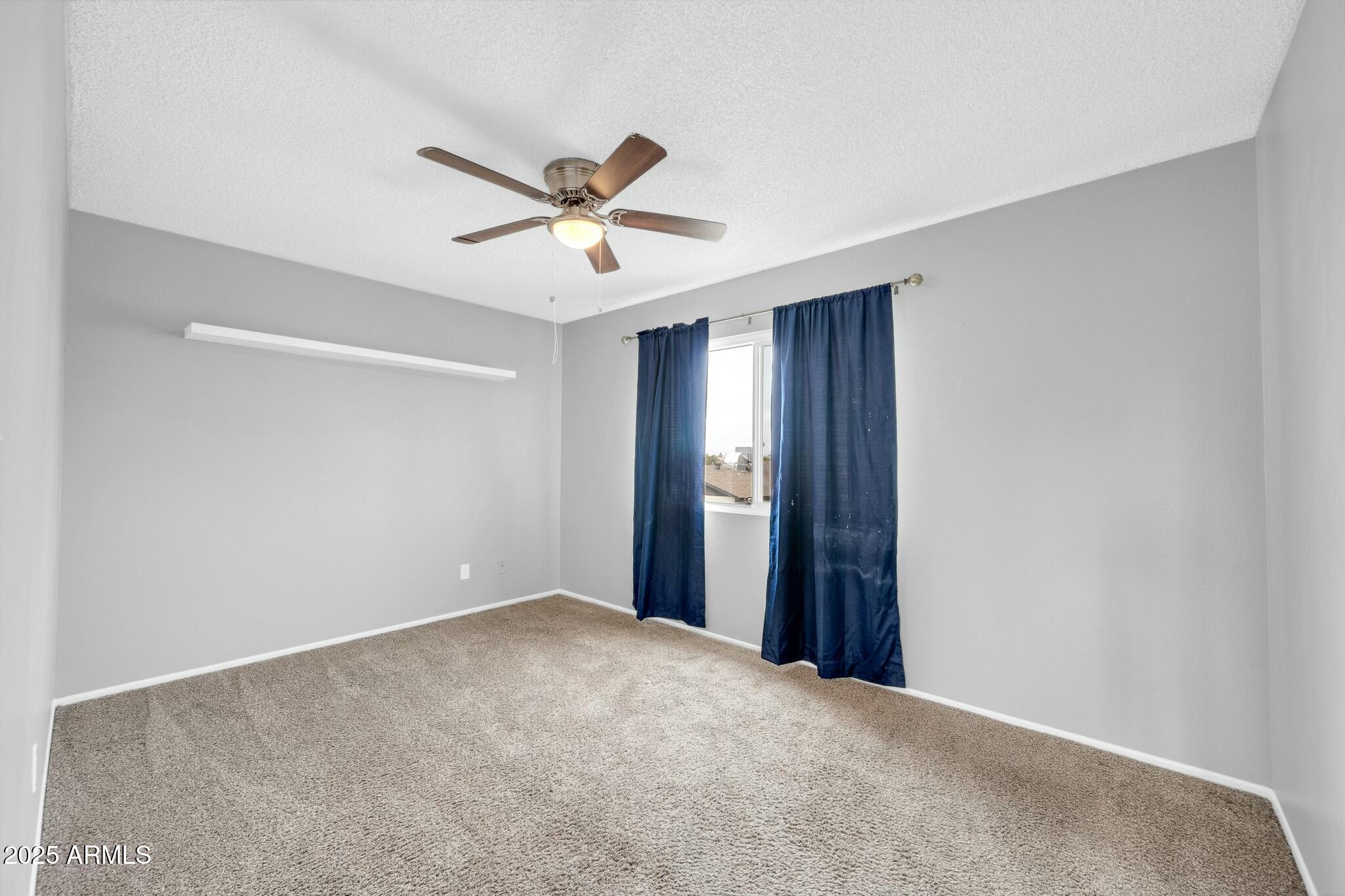 5228 W IRONWOOD Drive