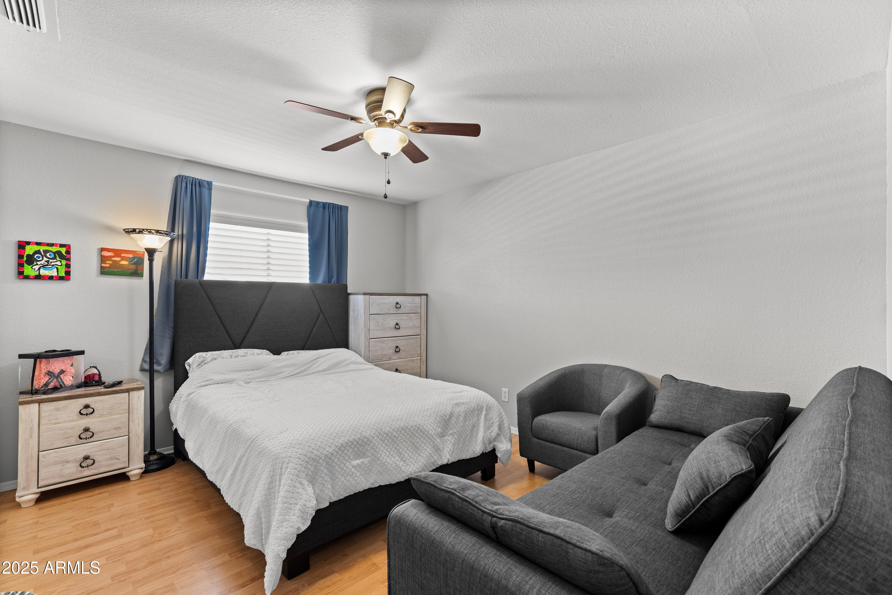 4440 W FALLEN LEAF Lane