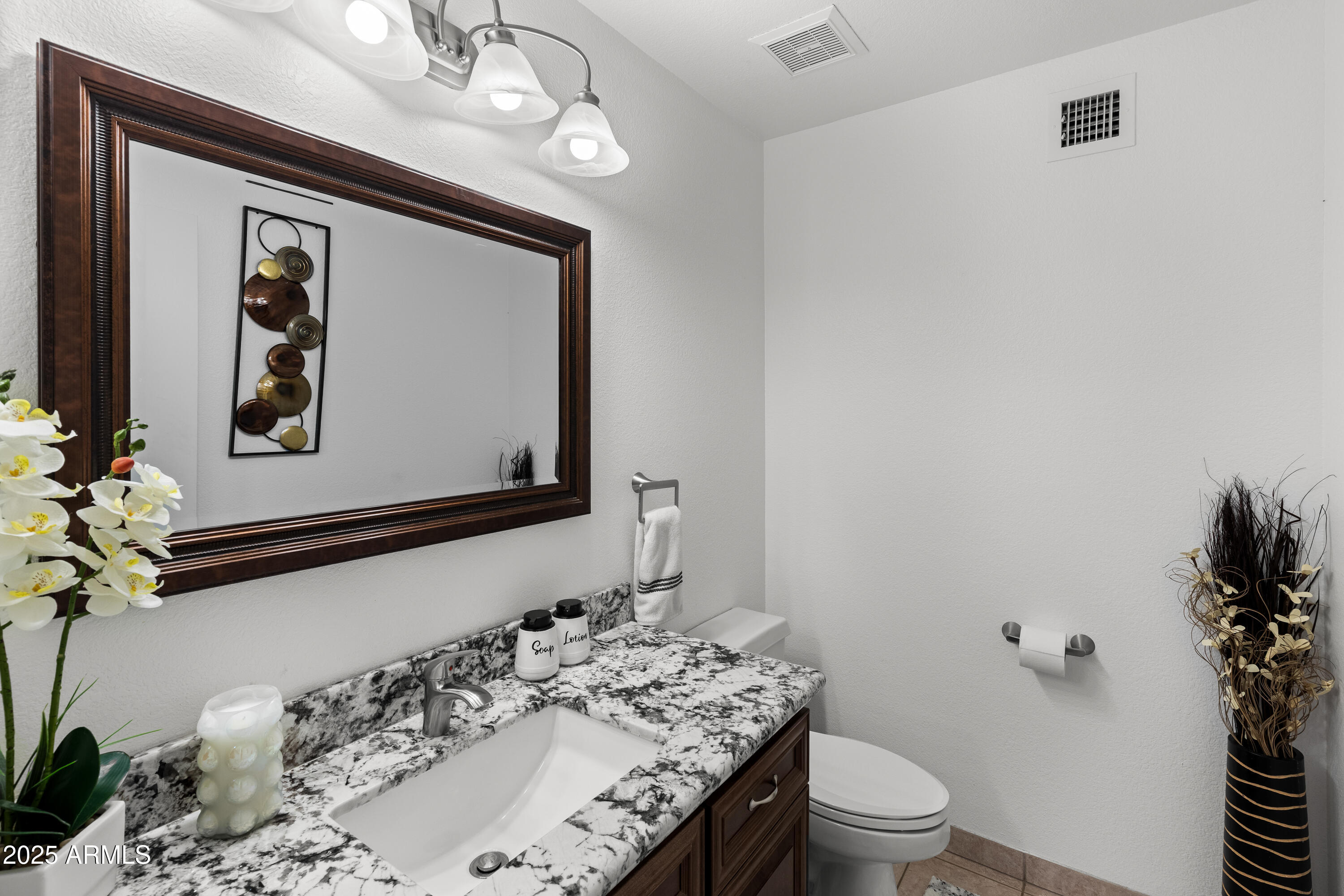 4440 W FALLEN LEAF Lane