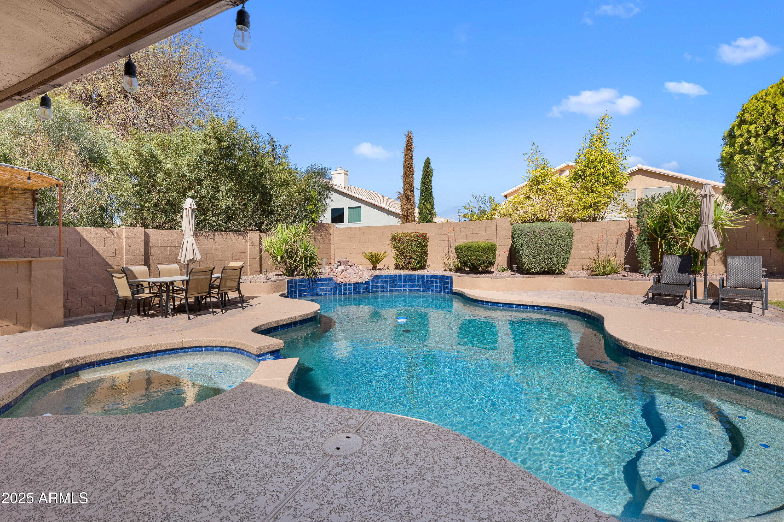 4440 W FALLEN LEAF Lane