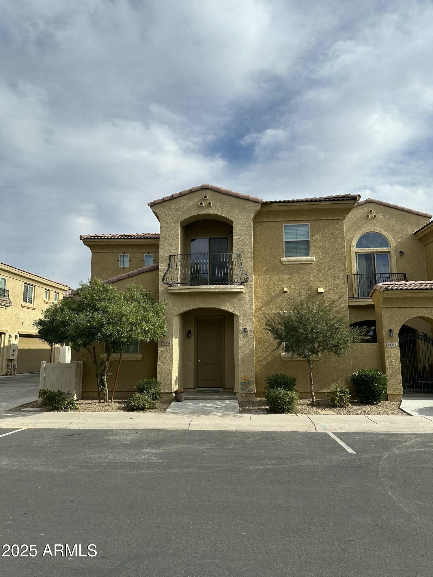 1367 S COUNTRY CLUB Drive # 1354