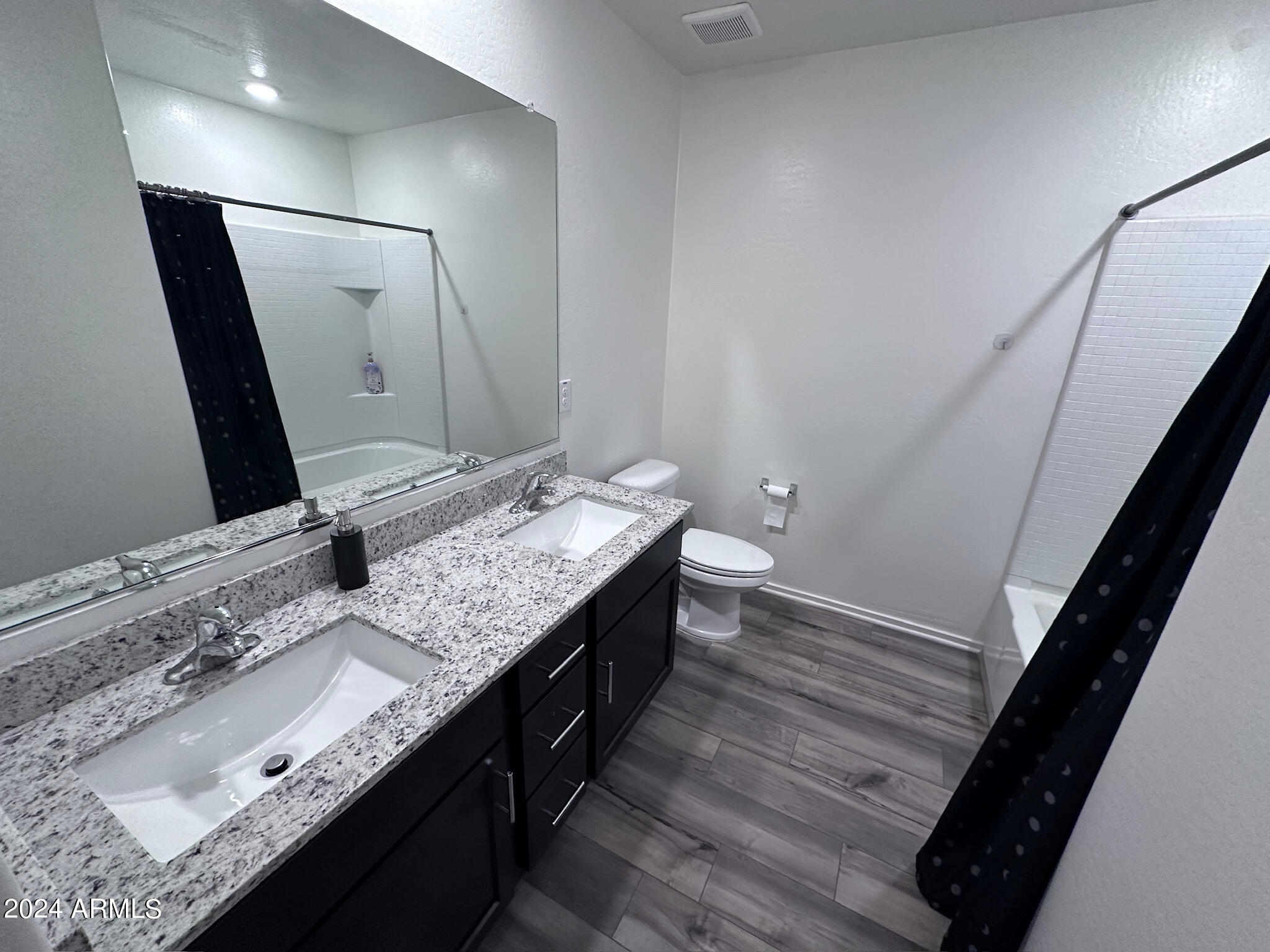 3829 N PRINCETON Lane