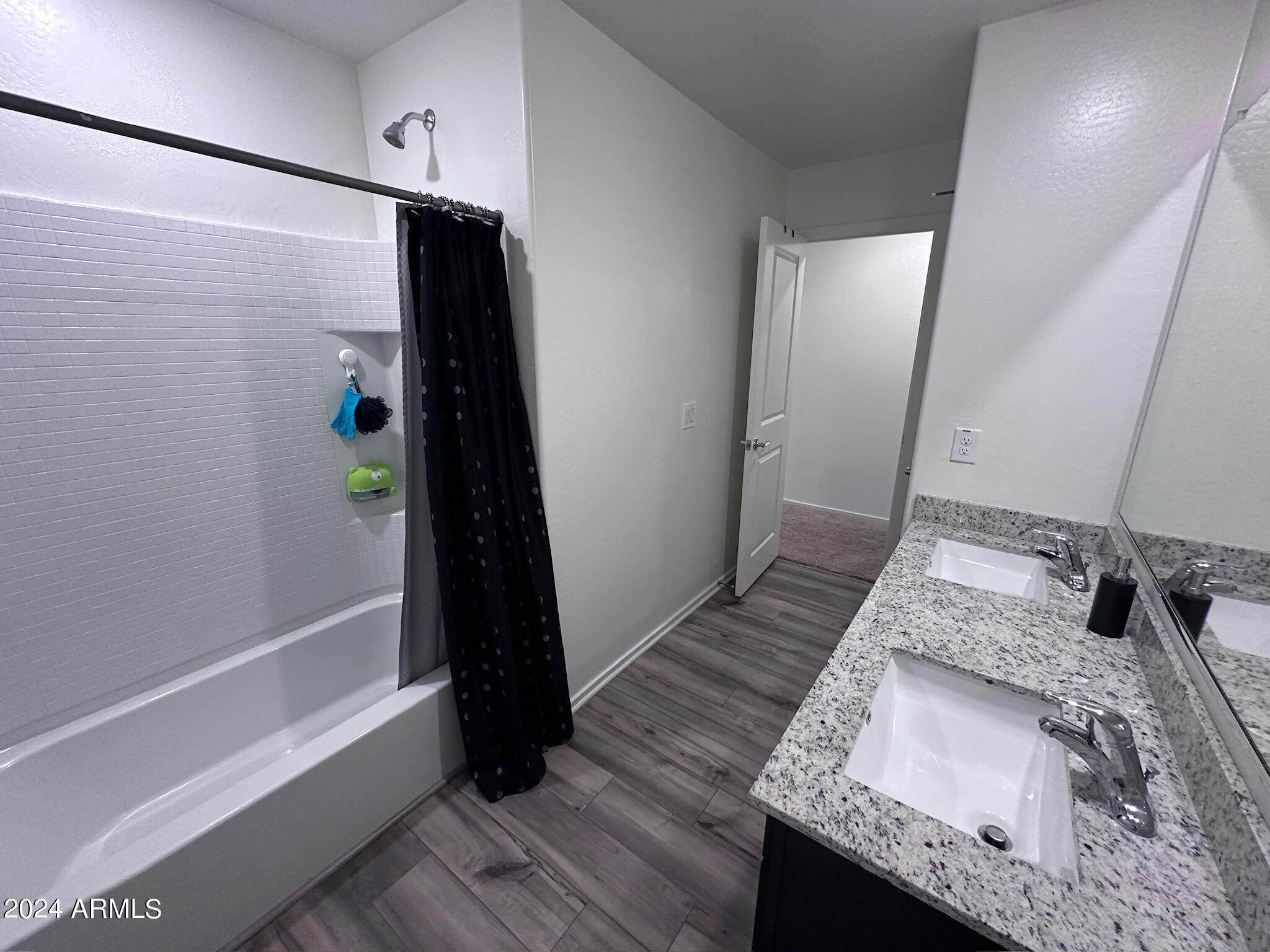 3829 N PRINCETON Lane