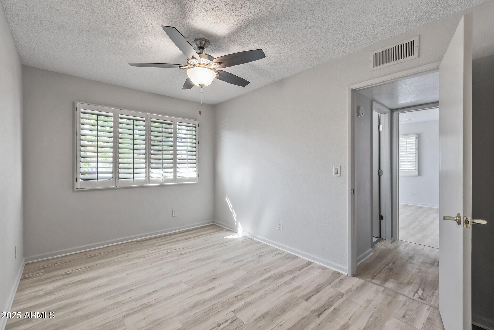 2828 E WALTANN Lane # 1