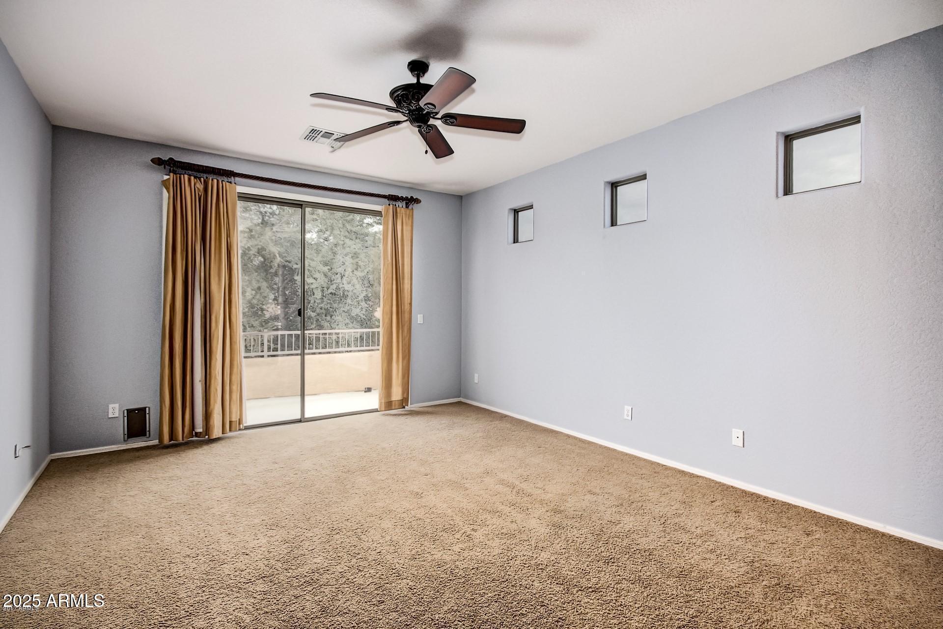 2716 W CEDARWOOD Lane