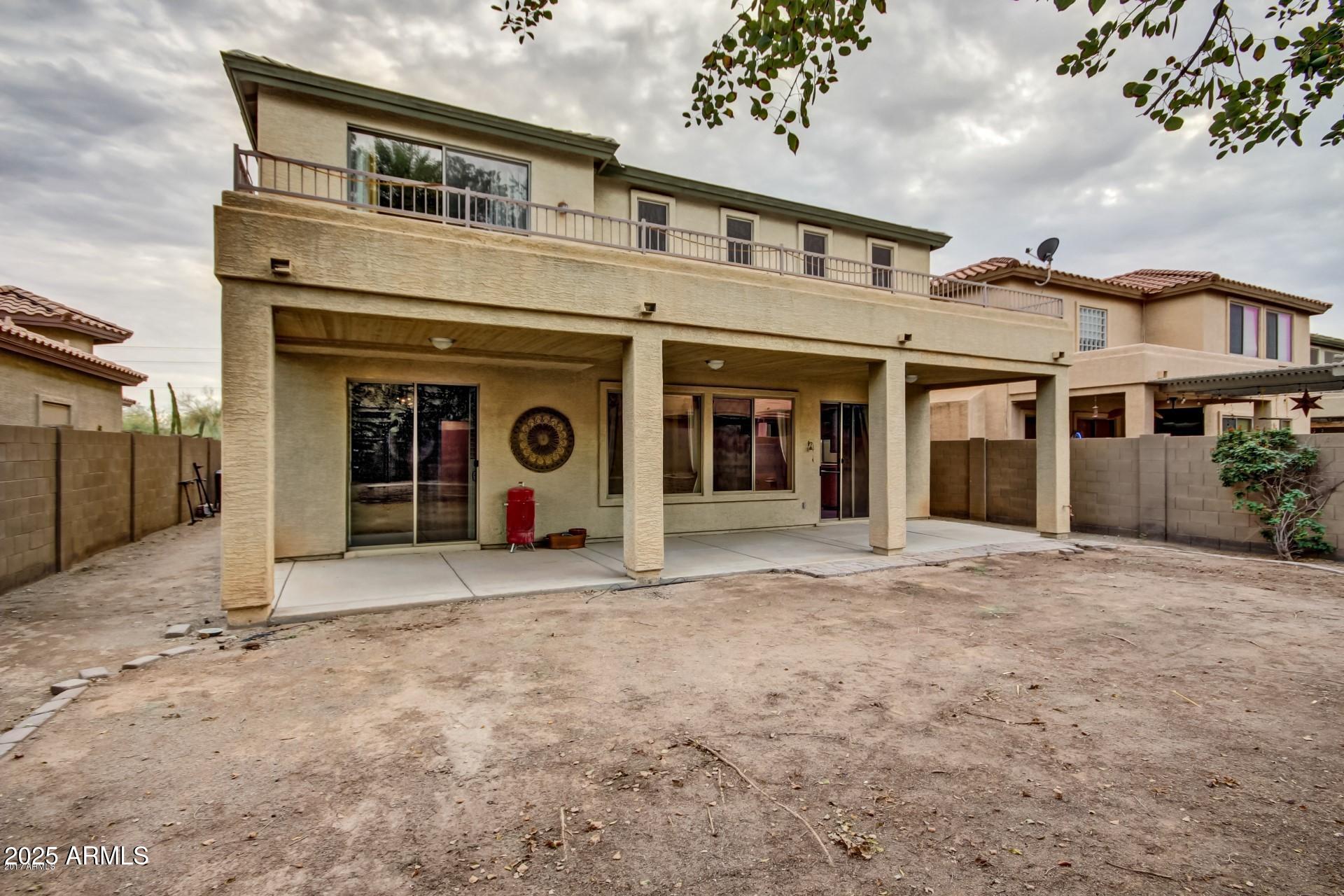 2716 W CEDARWOOD Lane