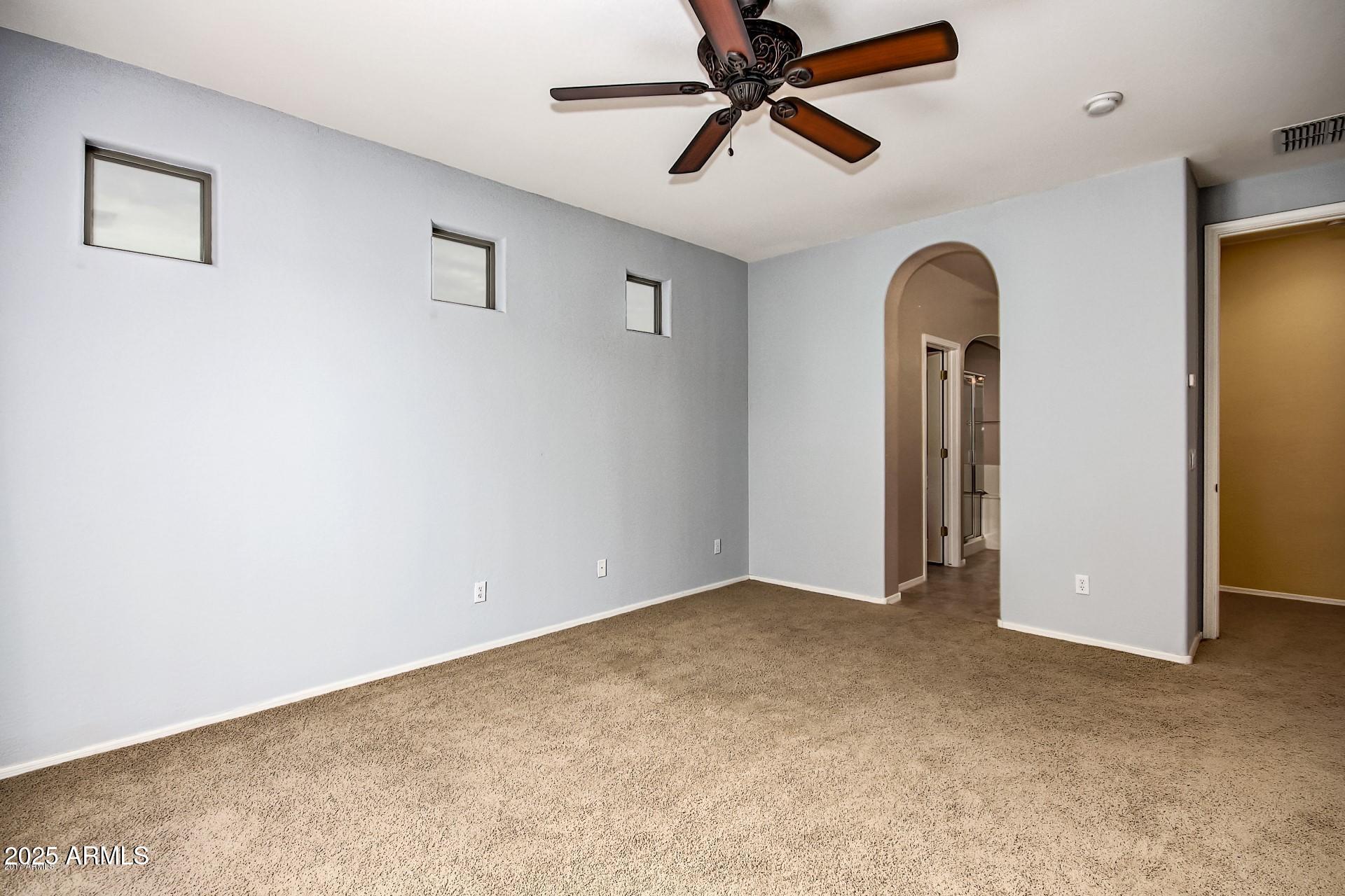 2716 W CEDARWOOD Lane