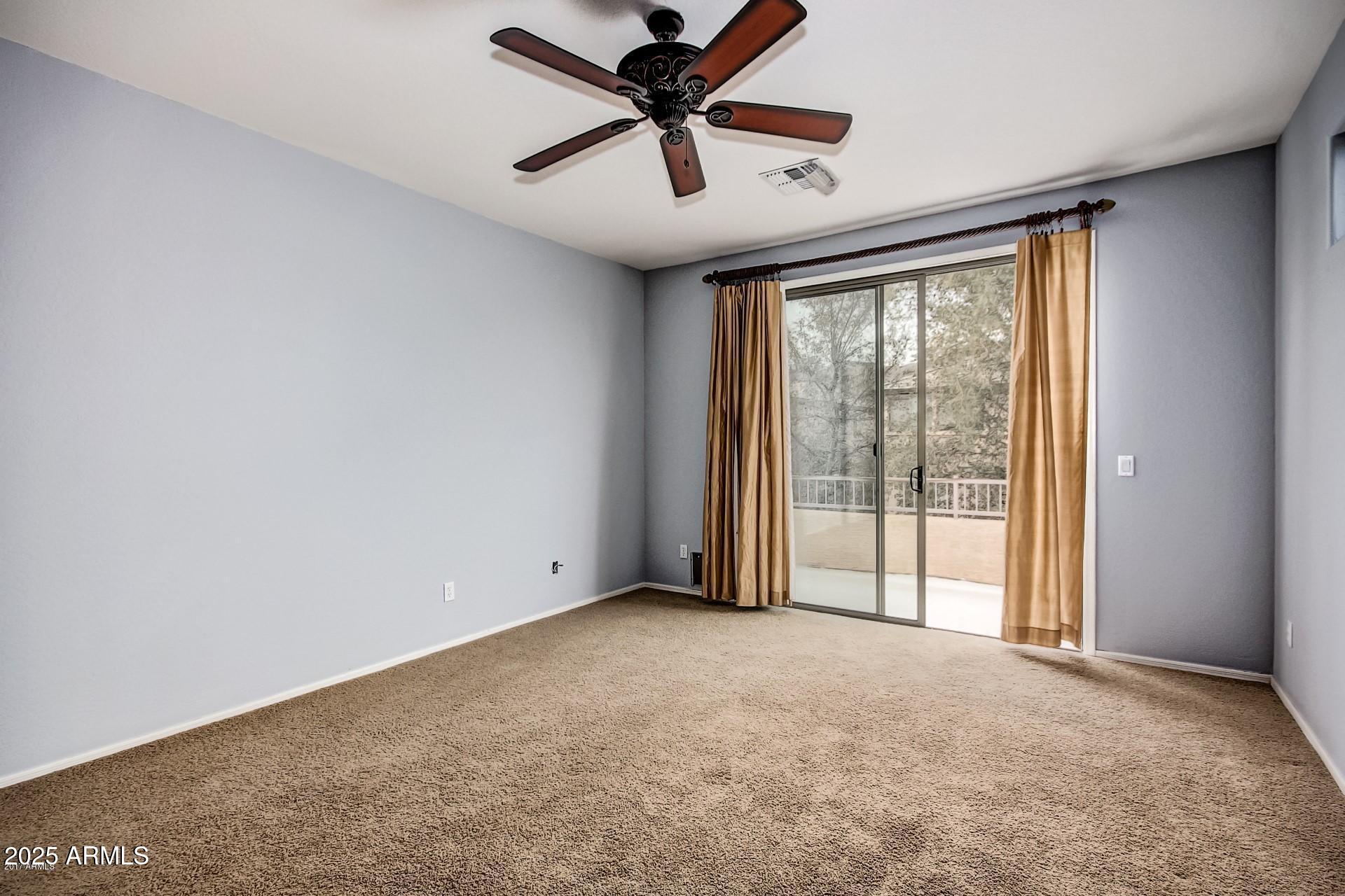 2716 W CEDARWOOD Lane