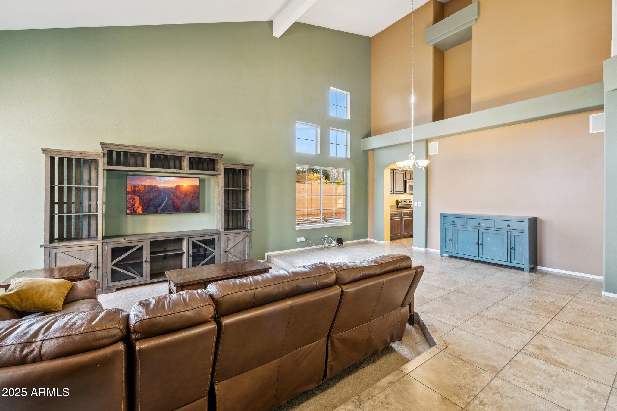 4617 E MONTGOMERY Road