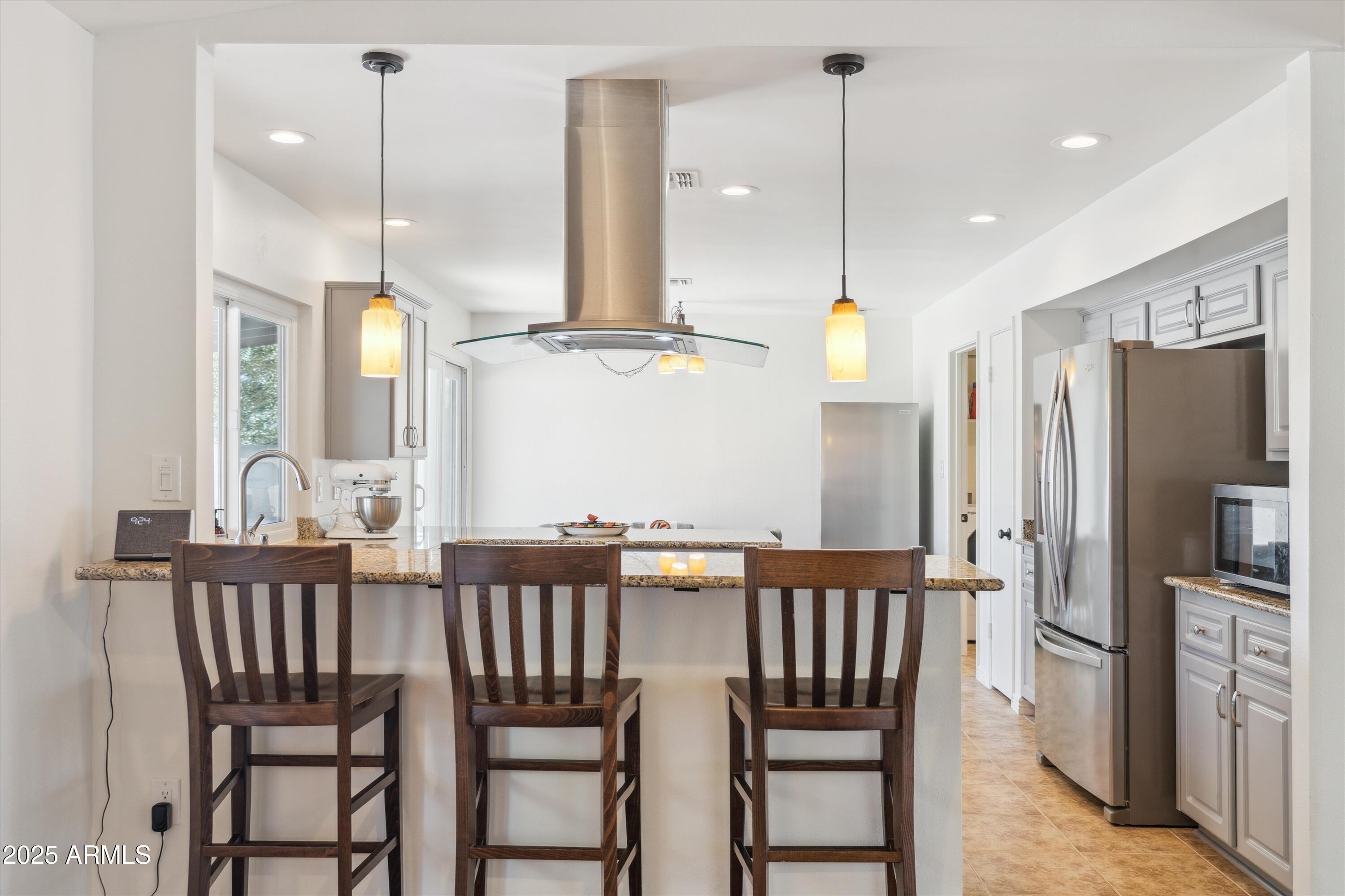 2346 E LUPINE Avenue