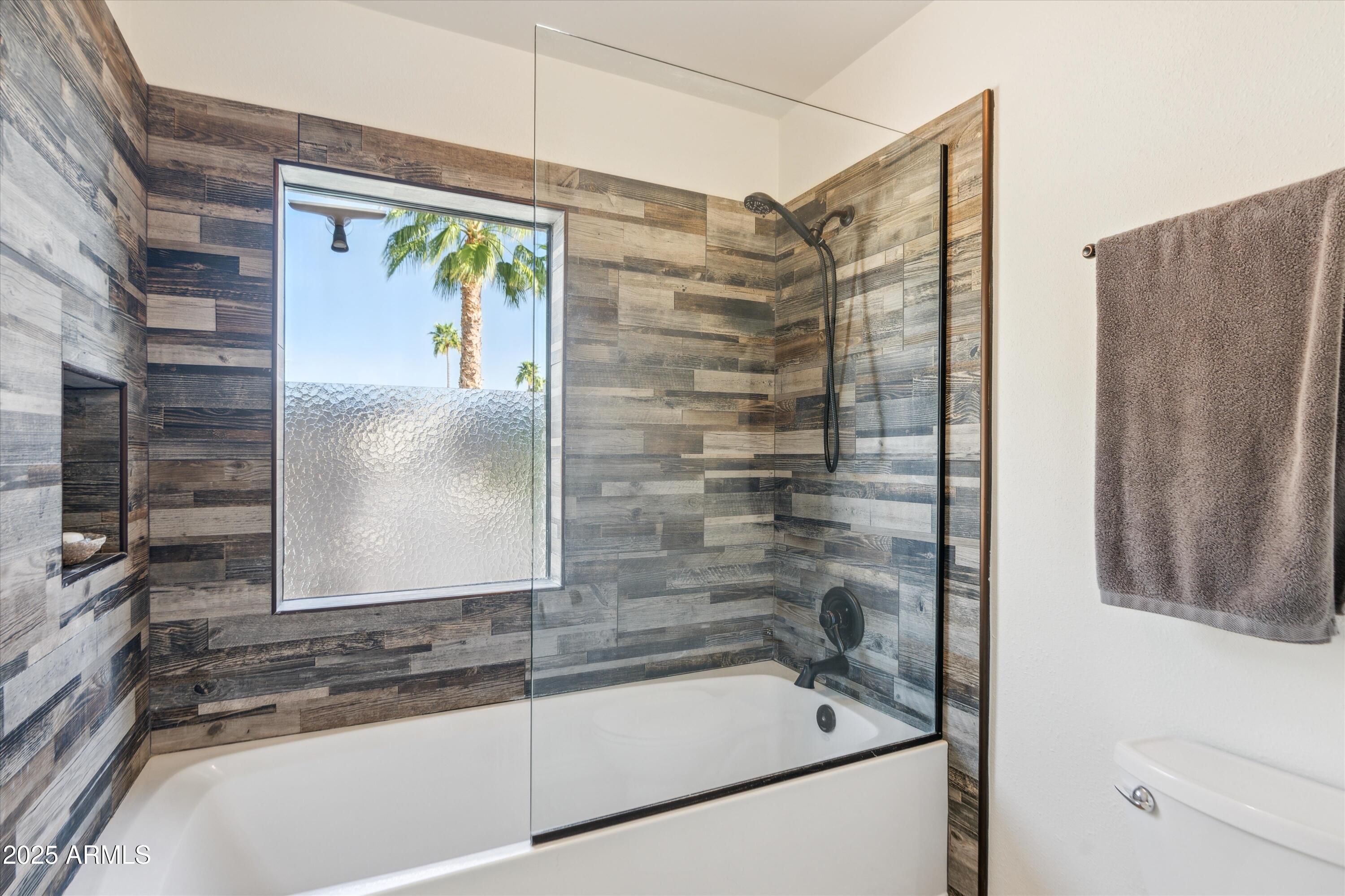 2346 E LUPINE Avenue