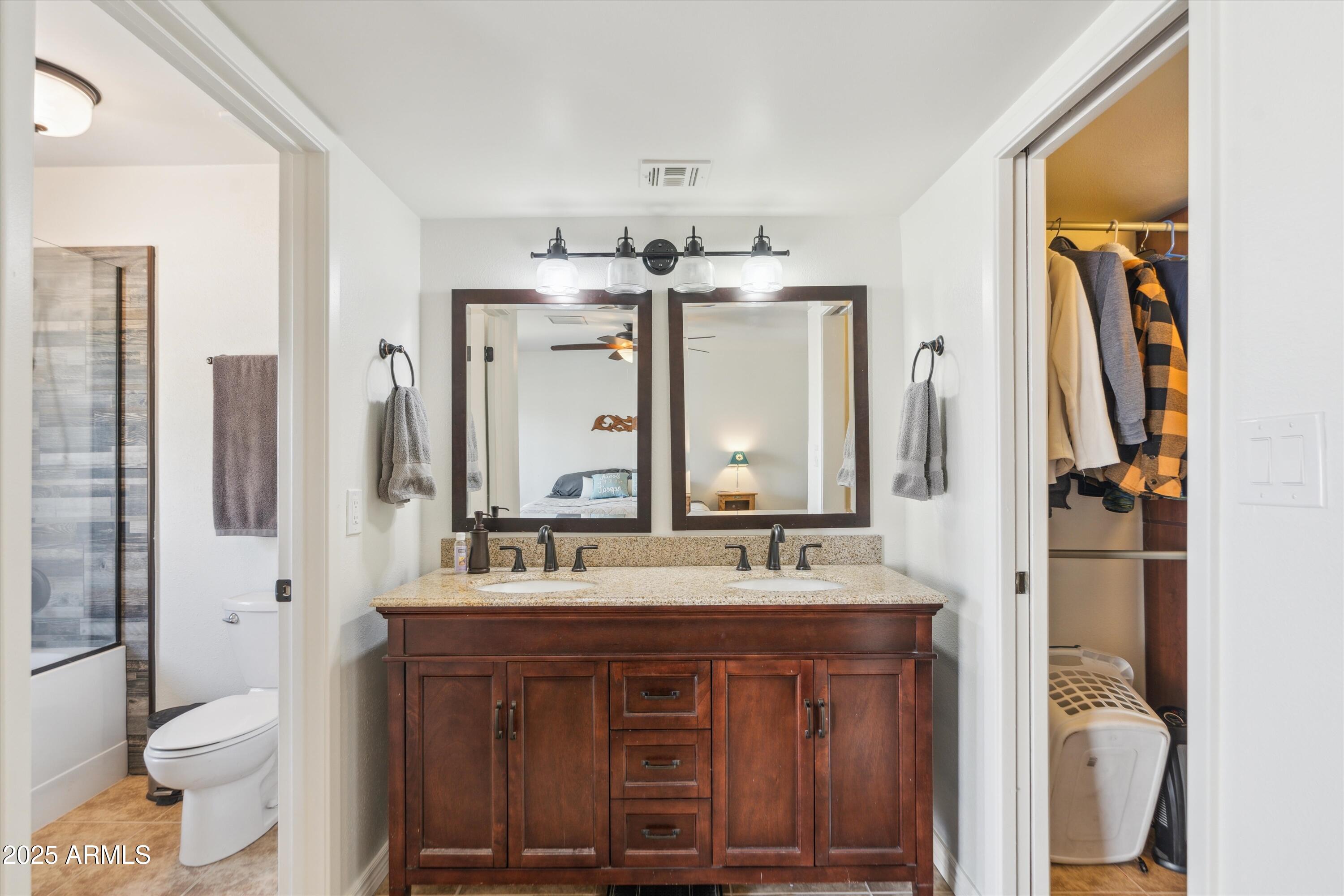 2346 E LUPINE Avenue