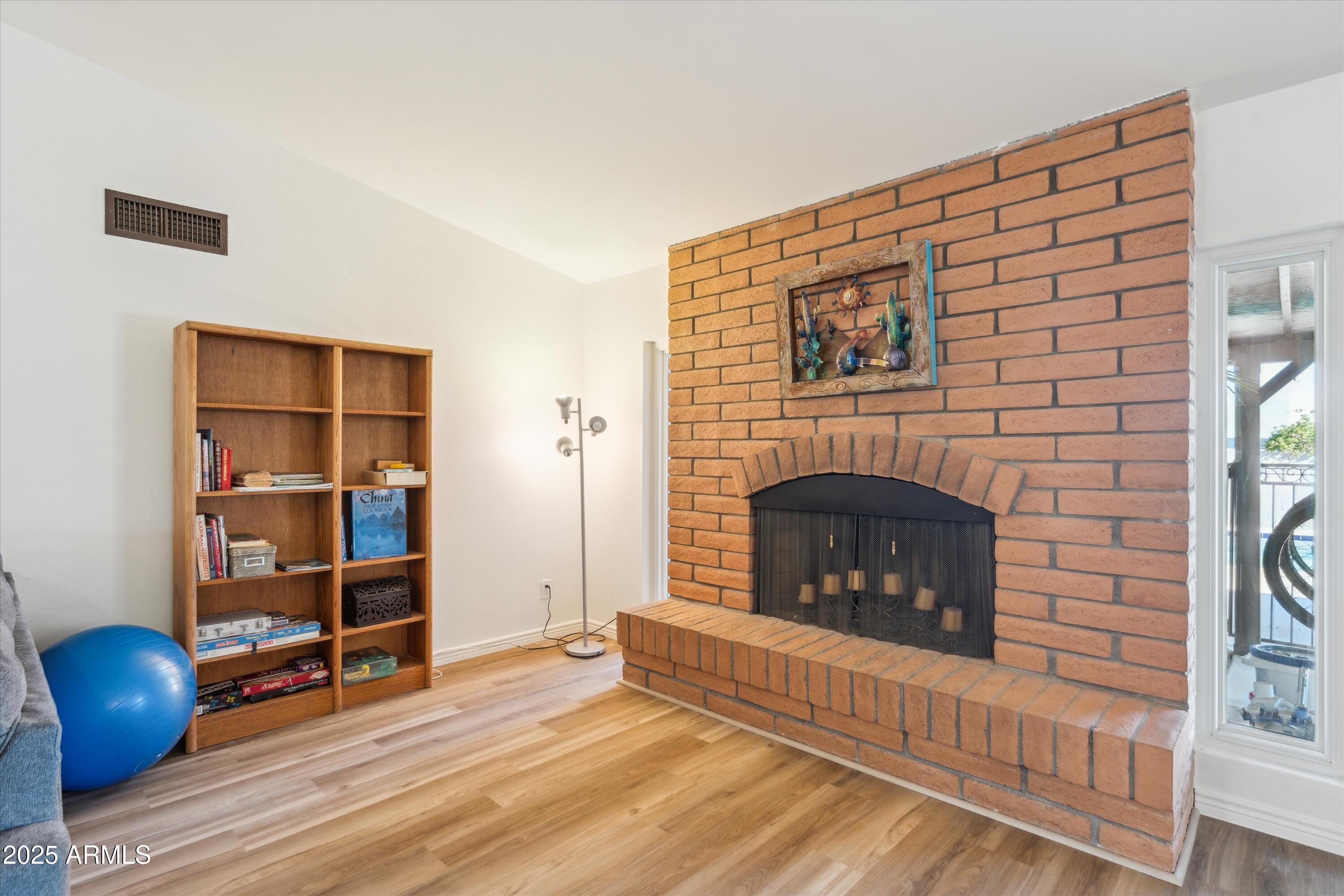 2346 E LUPINE Avenue