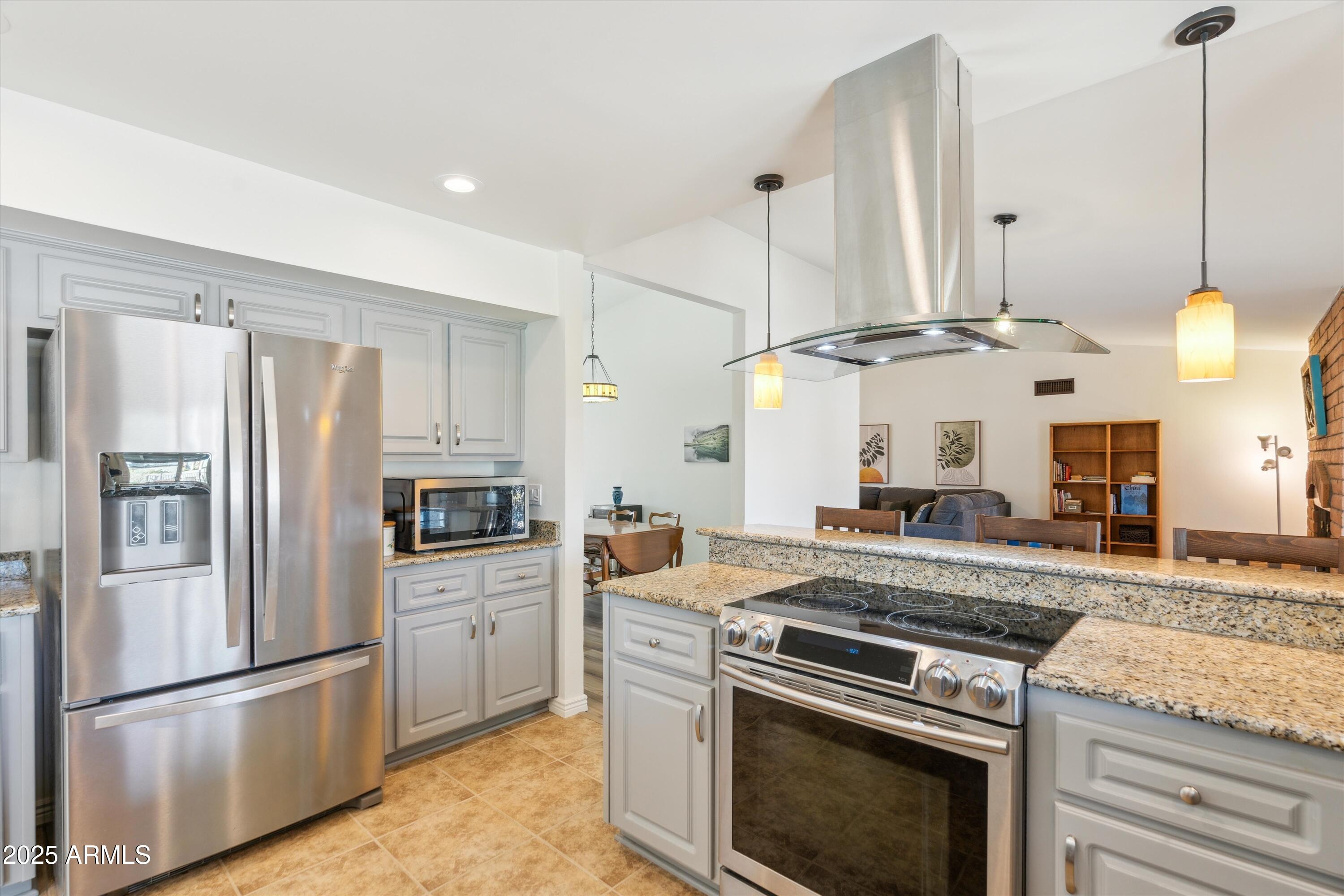 2346 E LUPINE Avenue