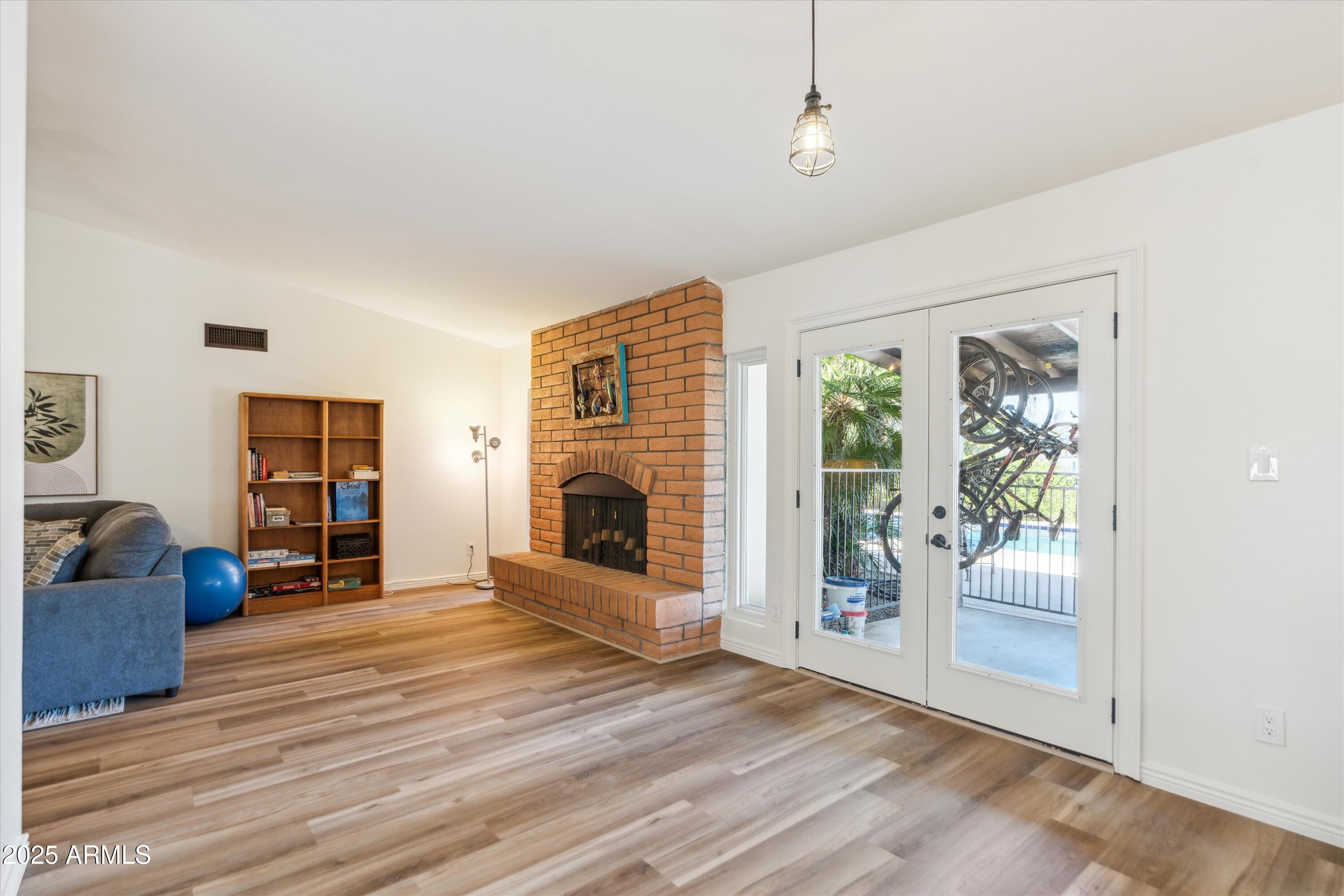 2346 E LUPINE Avenue