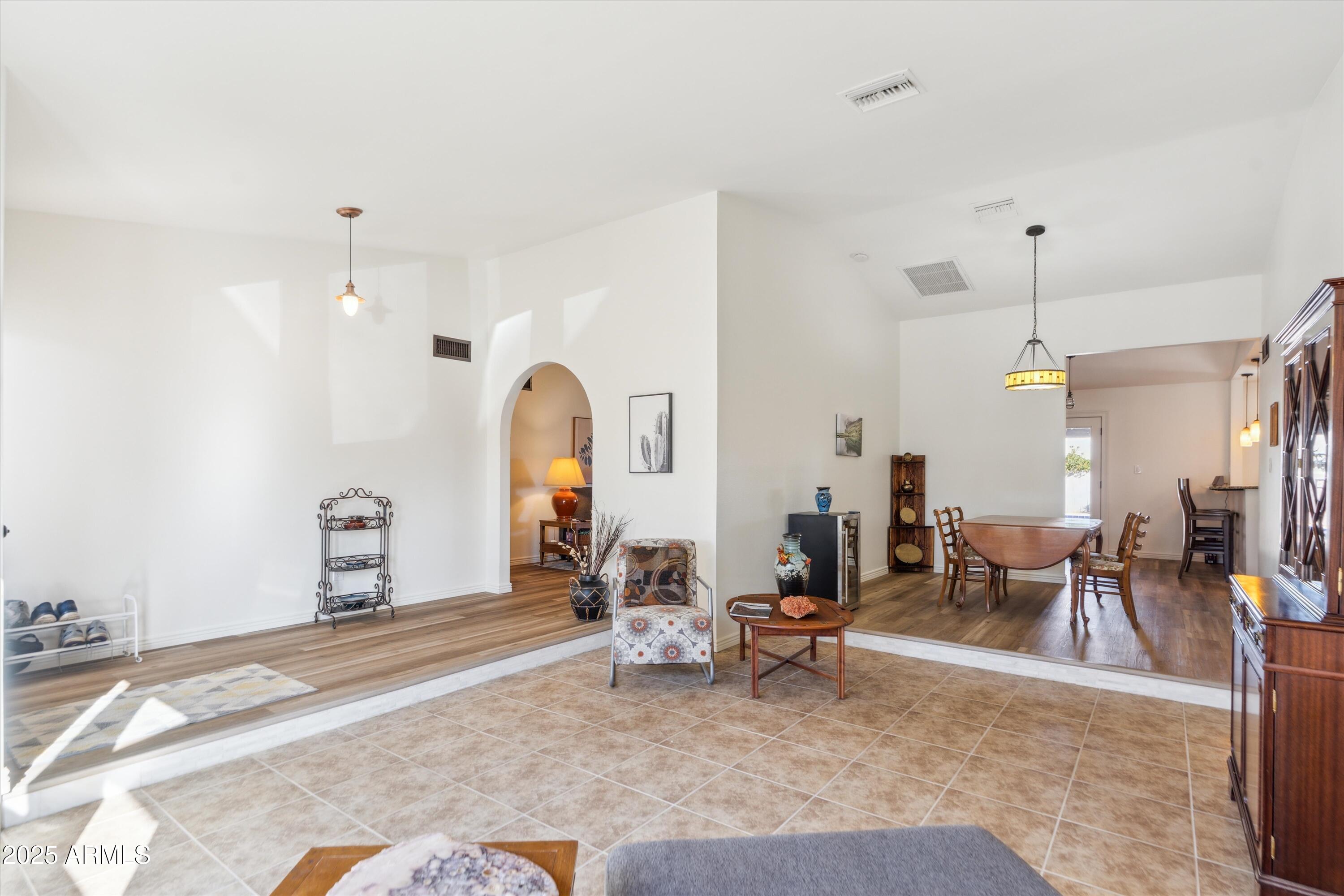 2346 E LUPINE Avenue