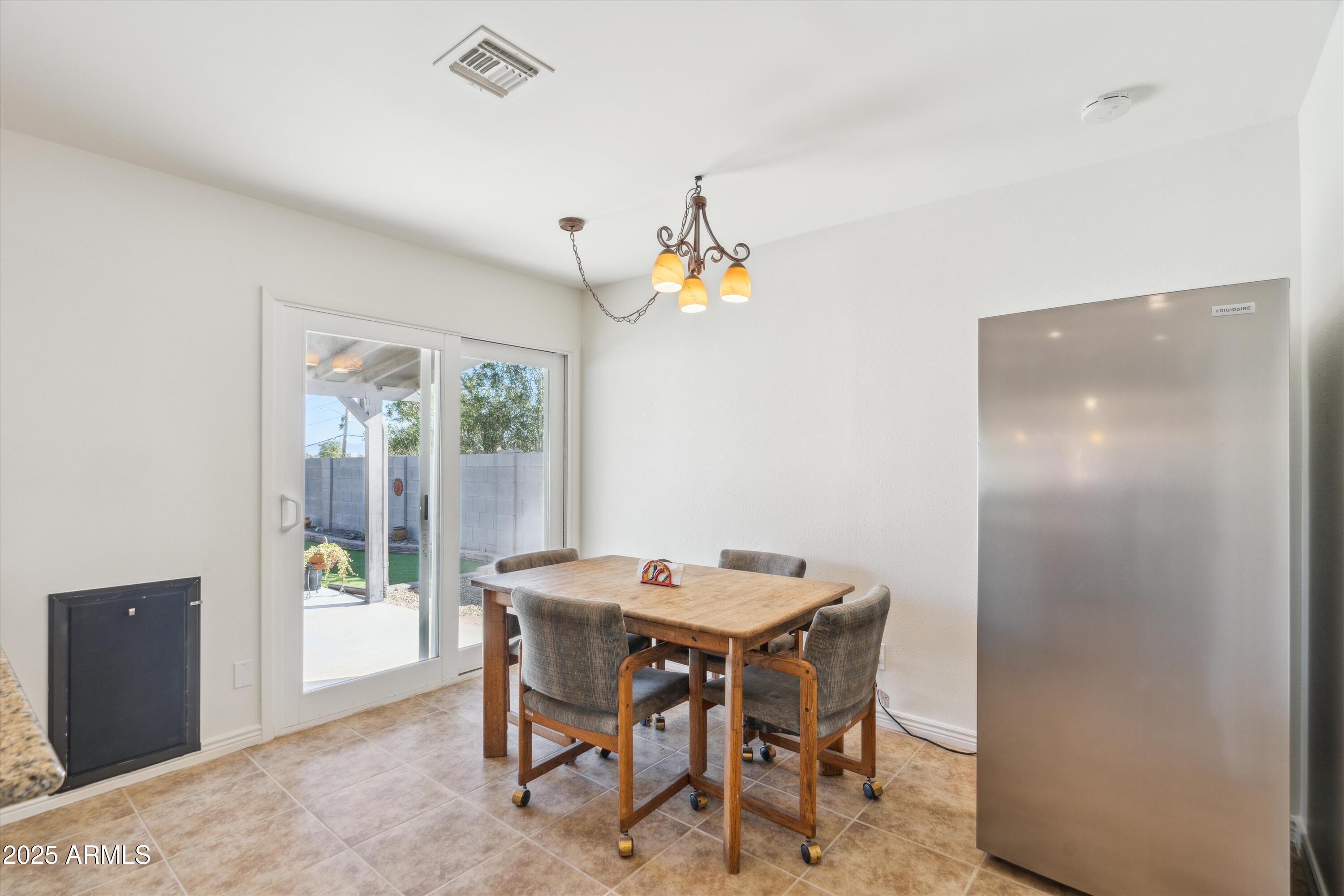 2346 E LUPINE Avenue