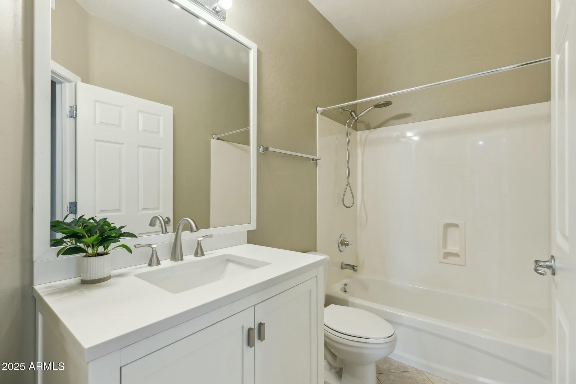 14000 N 94TH Street, 2144