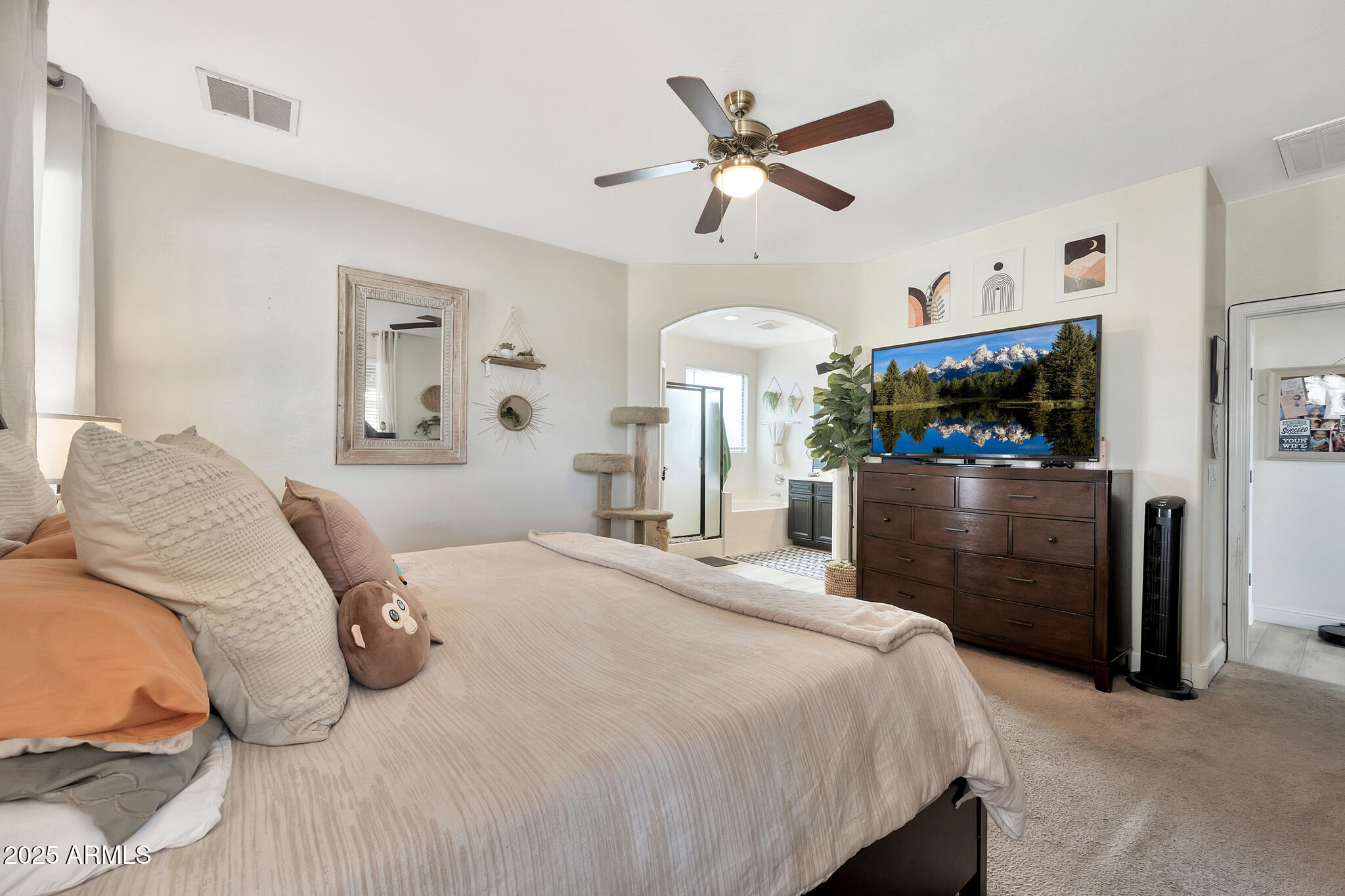 10780 W WOODLAND Avenue