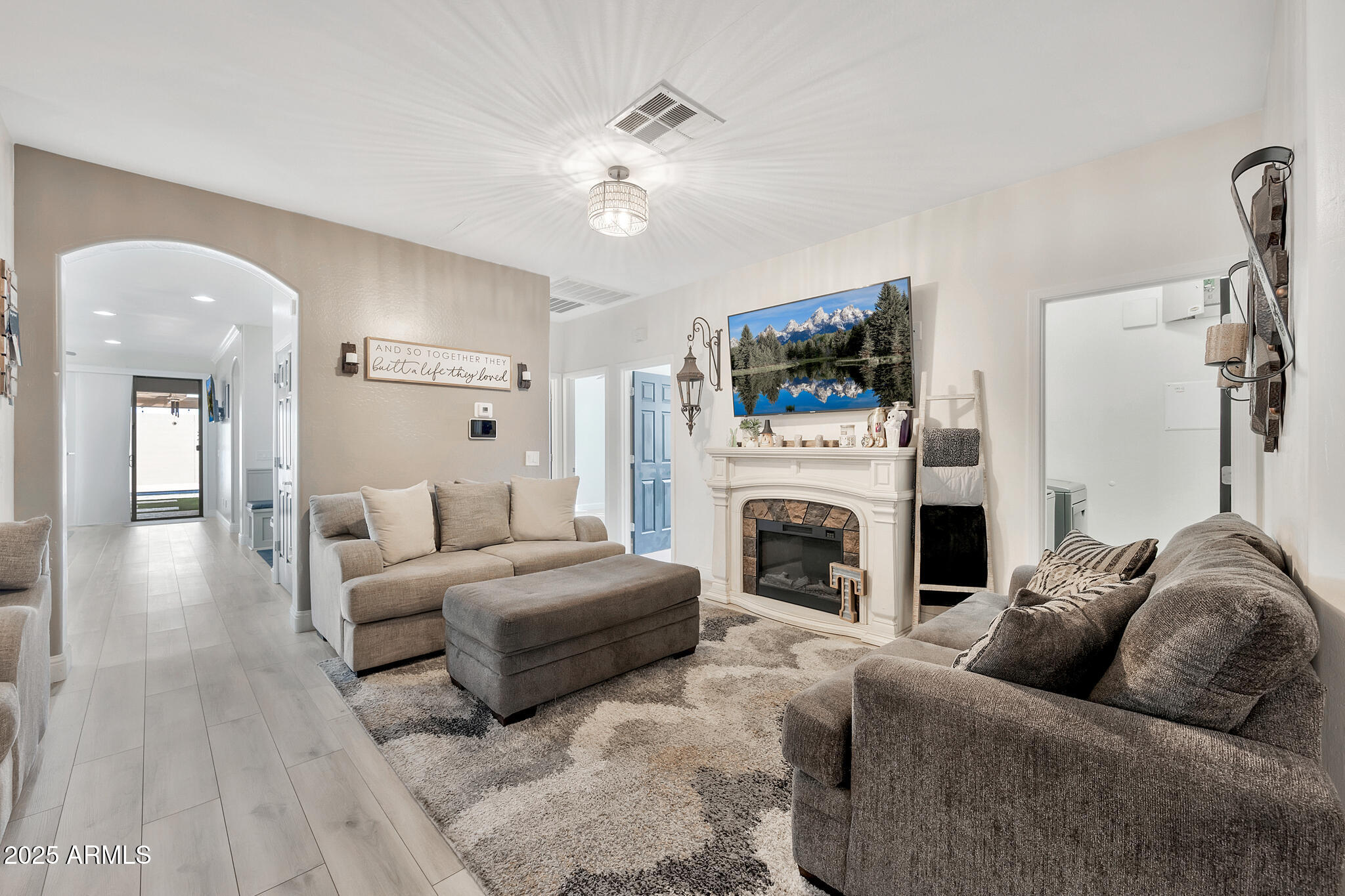 10780 W WOODLAND Avenue