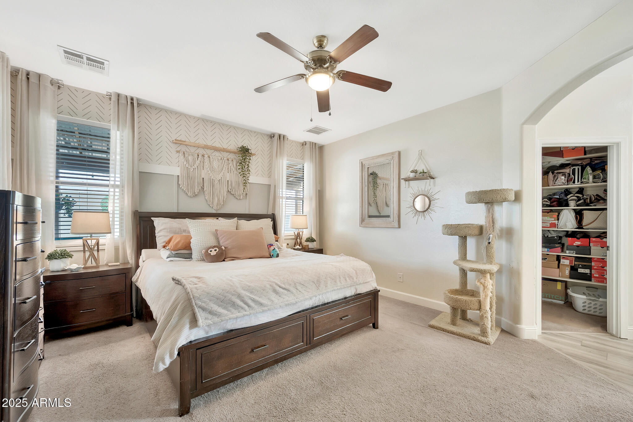 10780 W WOODLAND Avenue