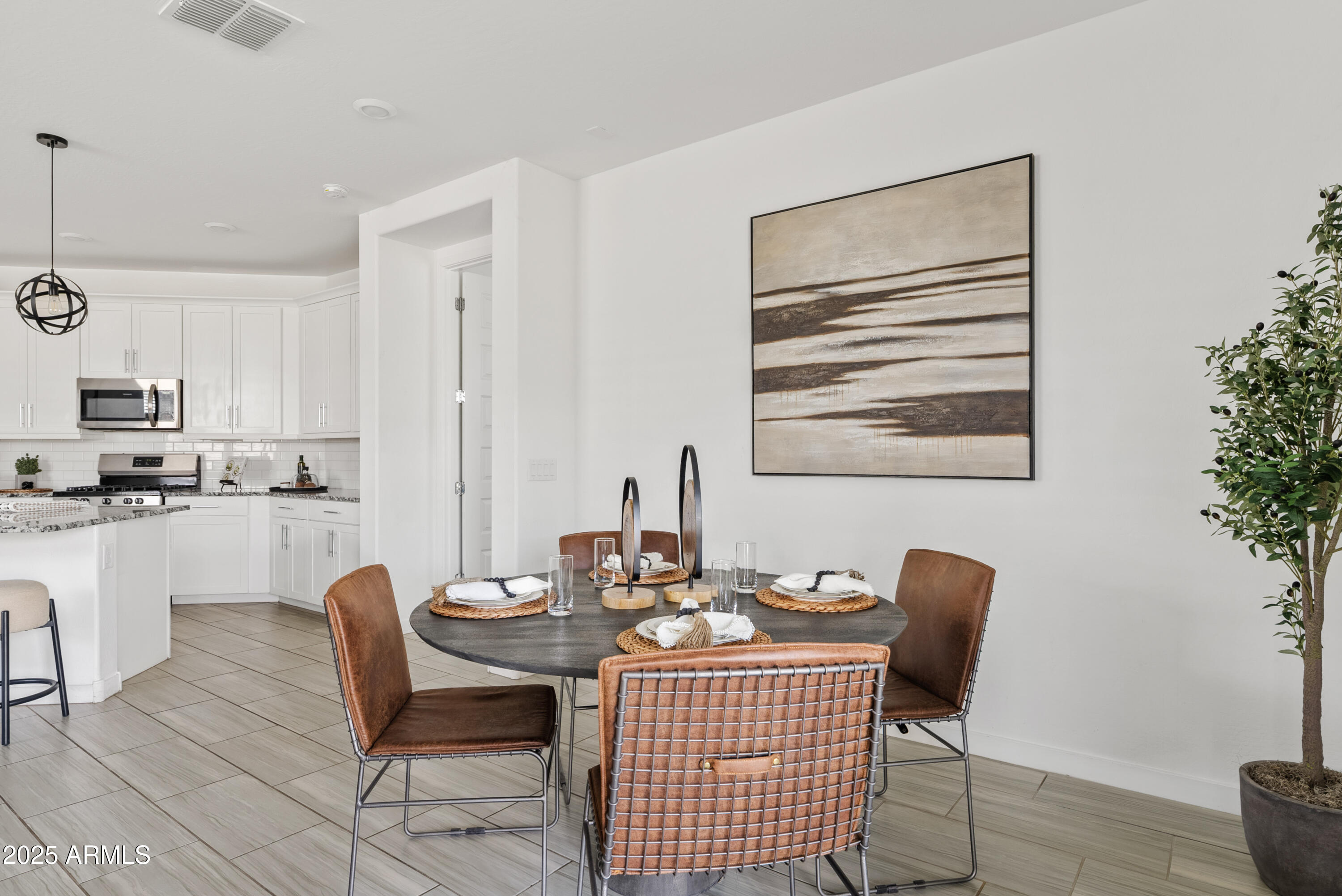 9854 E RED GIANT Drive