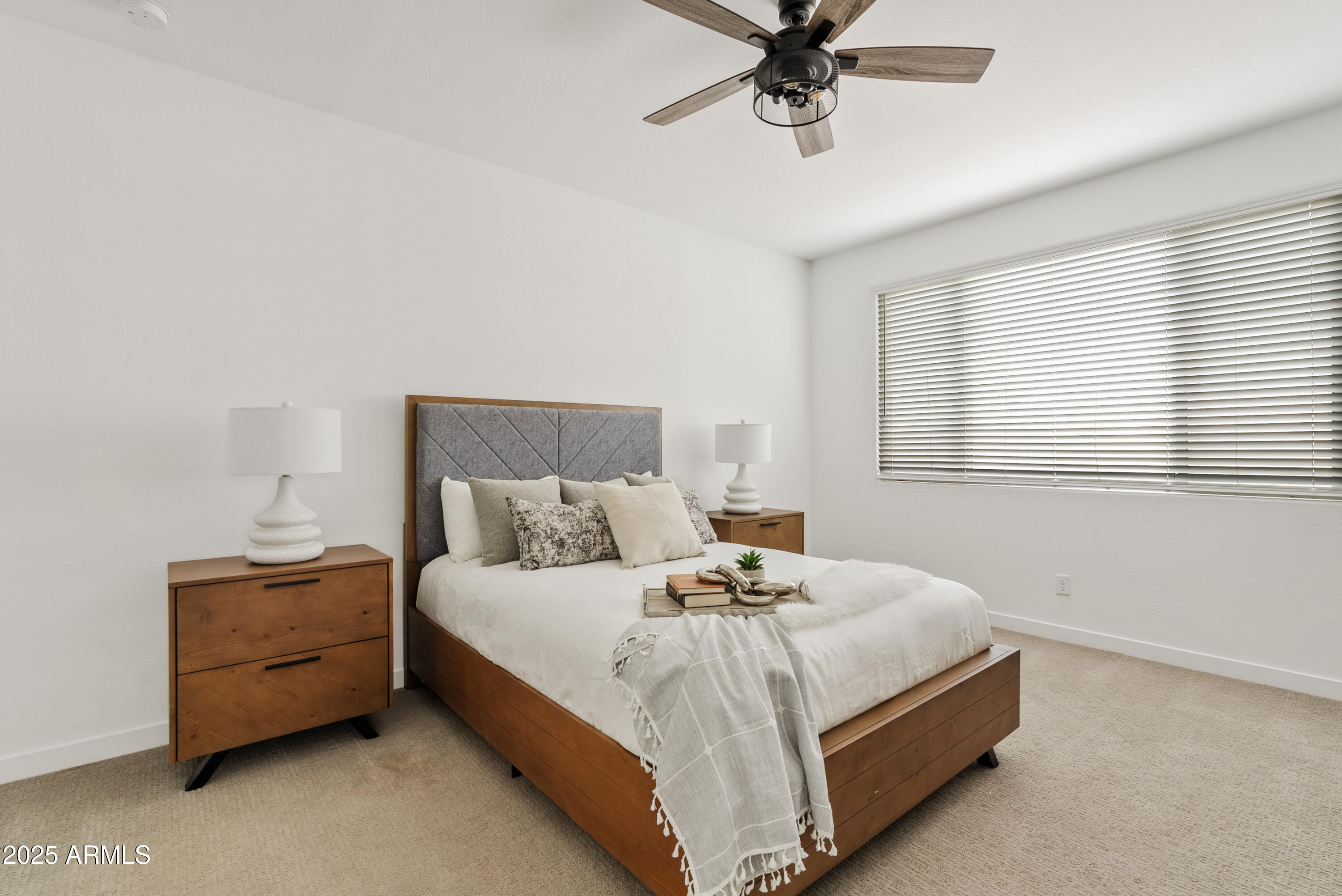 9854 E RED GIANT Drive