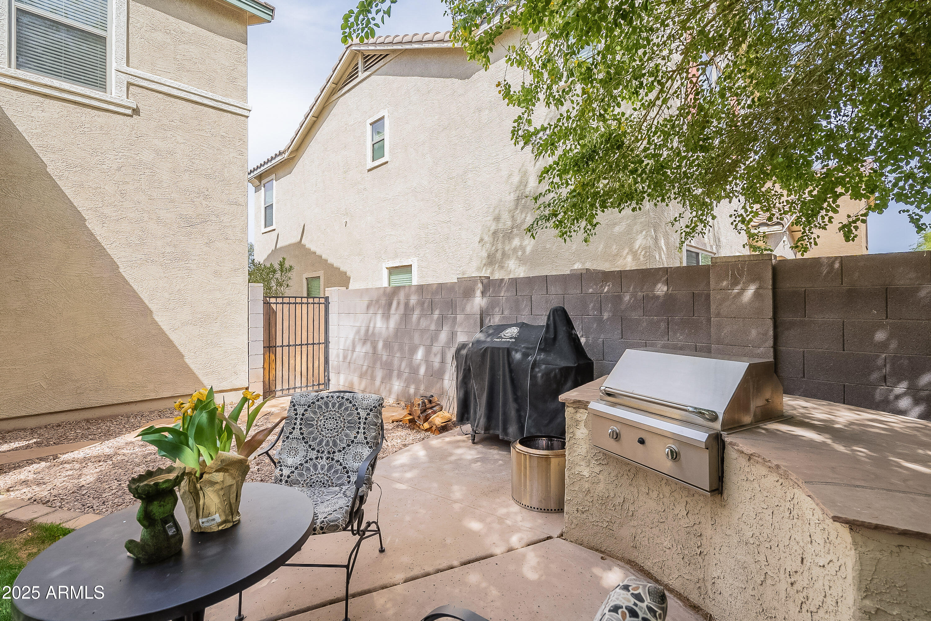 2469 S SAILORS Court