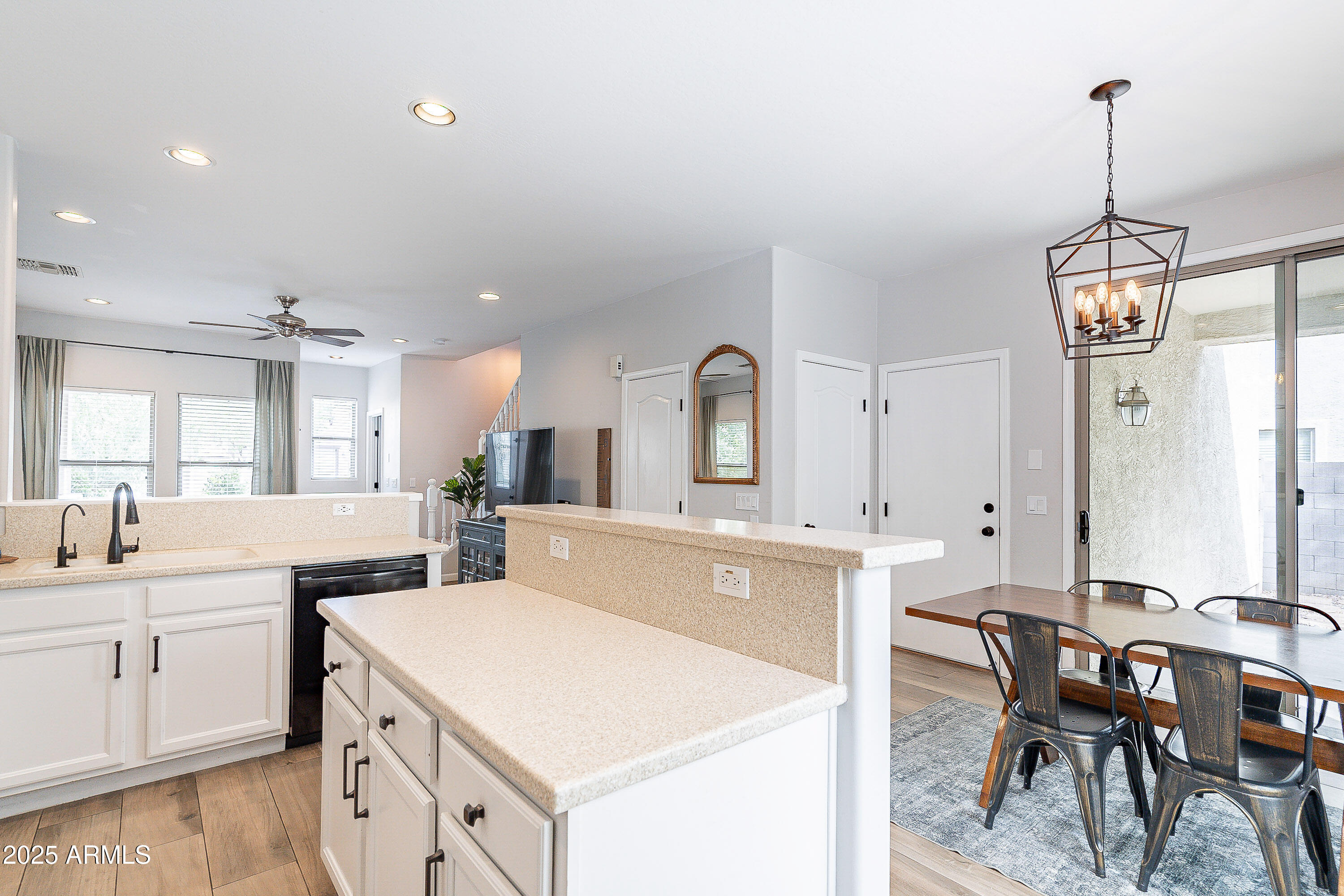 2469 S SAILORS Court