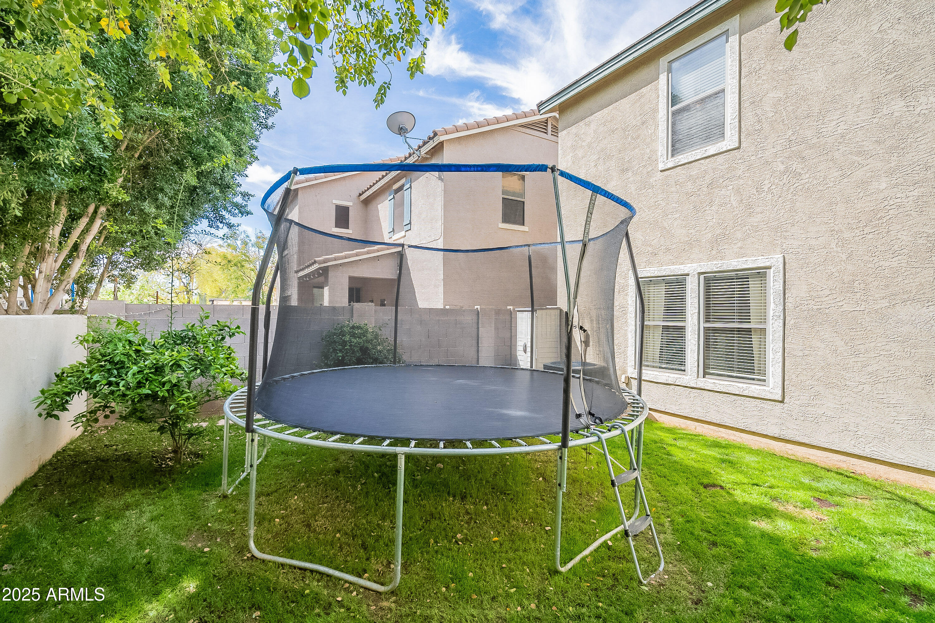 2469 S SAILORS Court