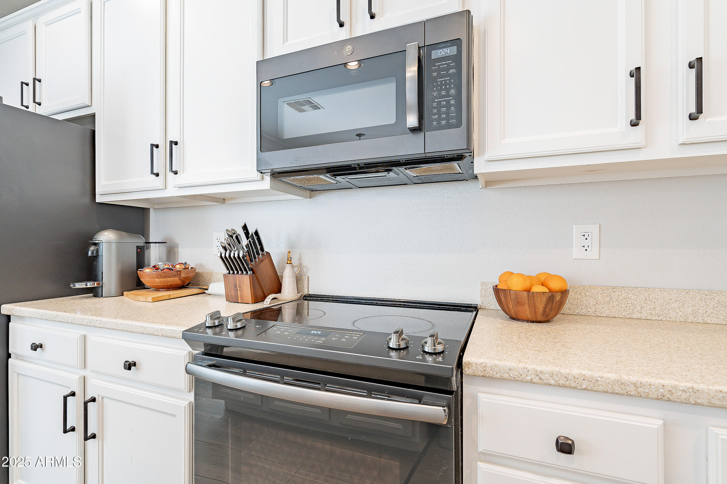 2469 S SAILORS Court