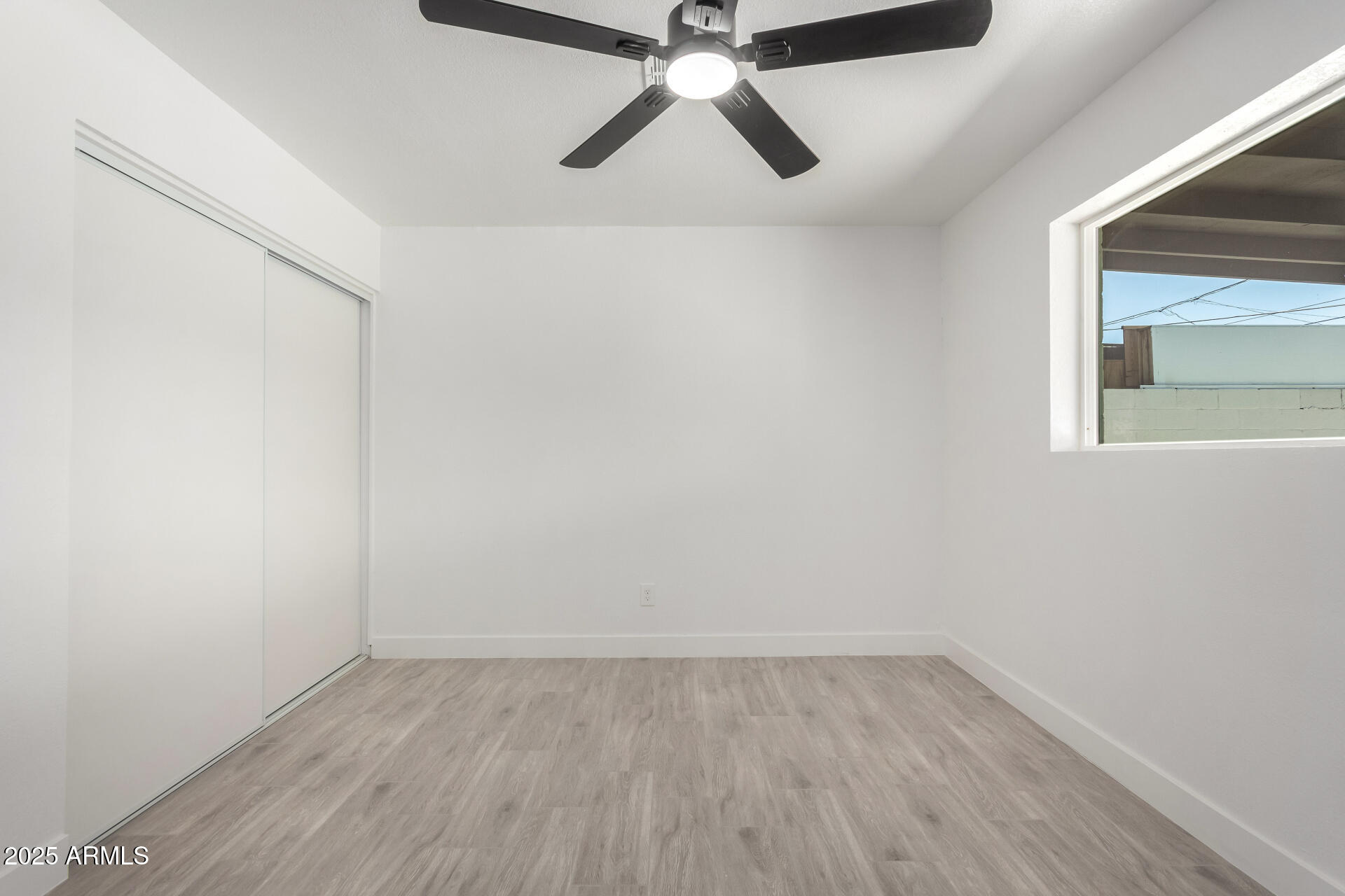 3029 W WINDROSE Drive