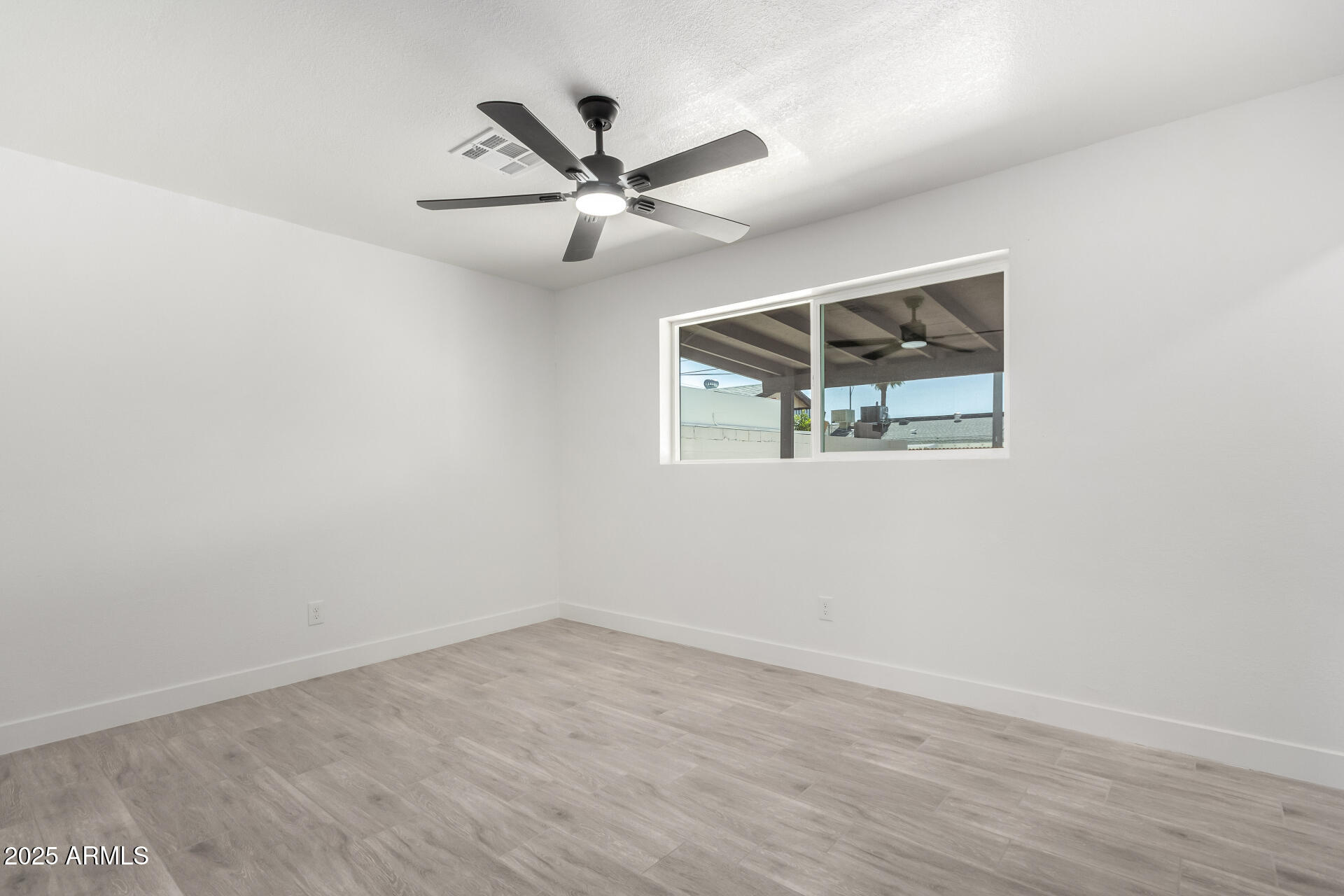 3029 W WINDROSE Drive