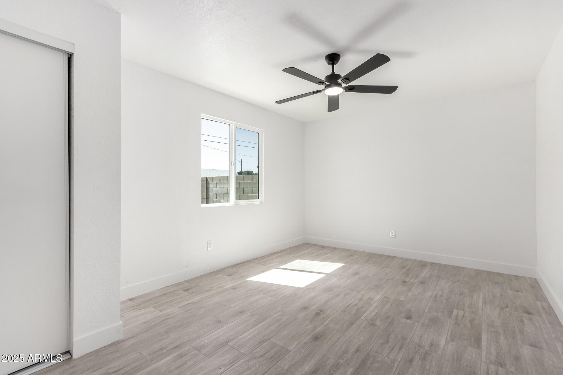 3029 W WINDROSE Drive