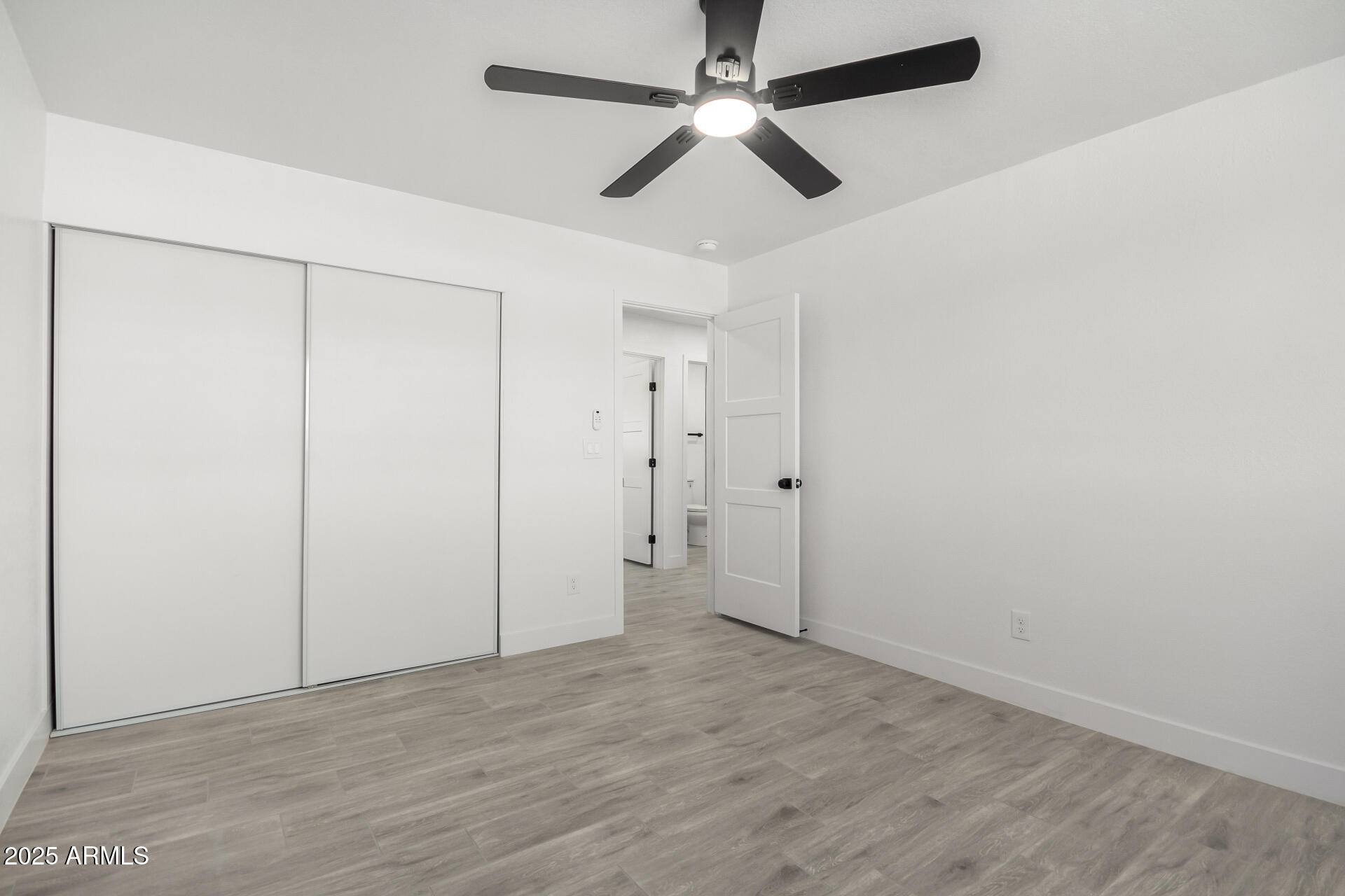 3029 W WINDROSE Drive