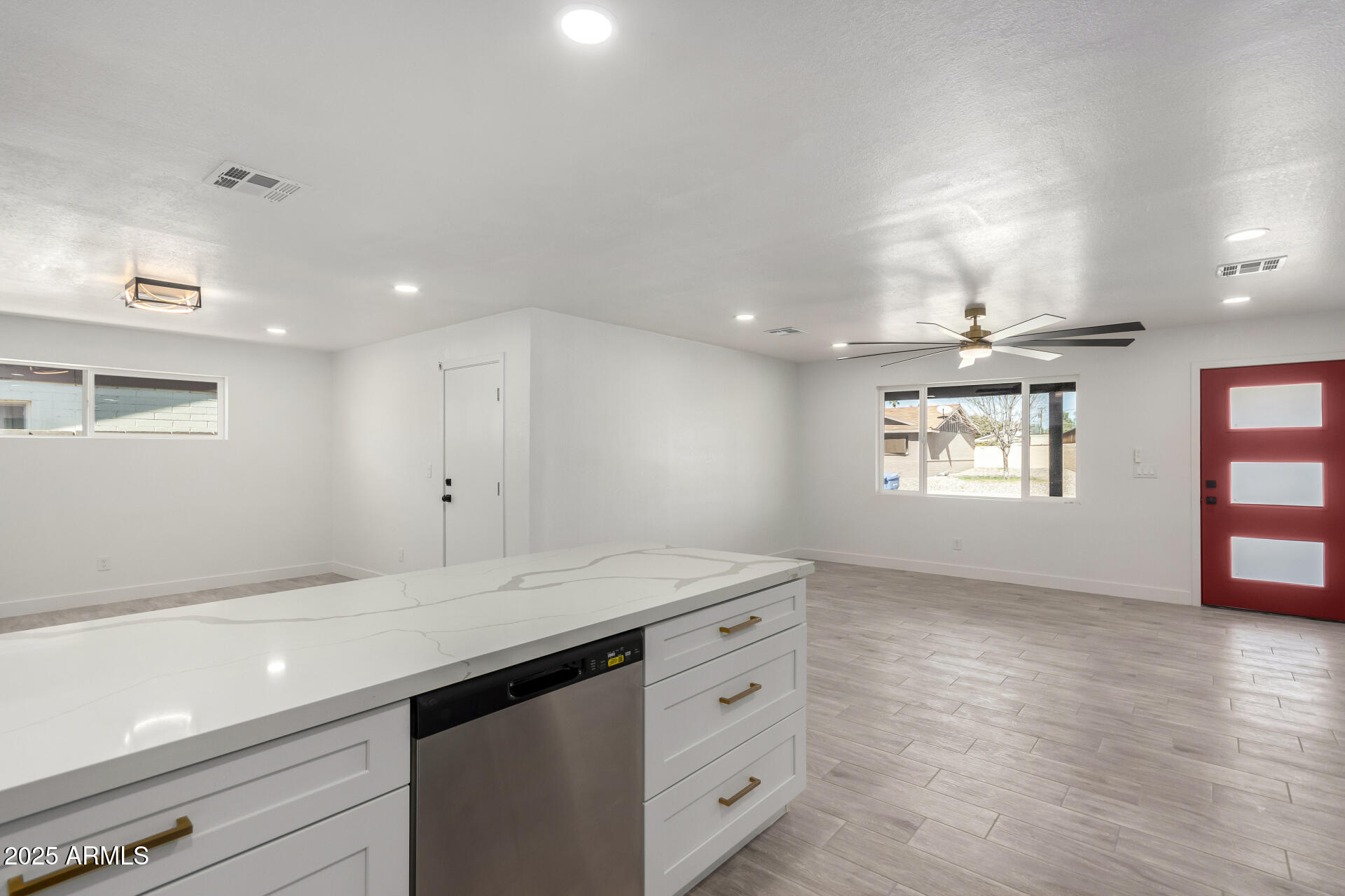 3029 W WINDROSE Drive