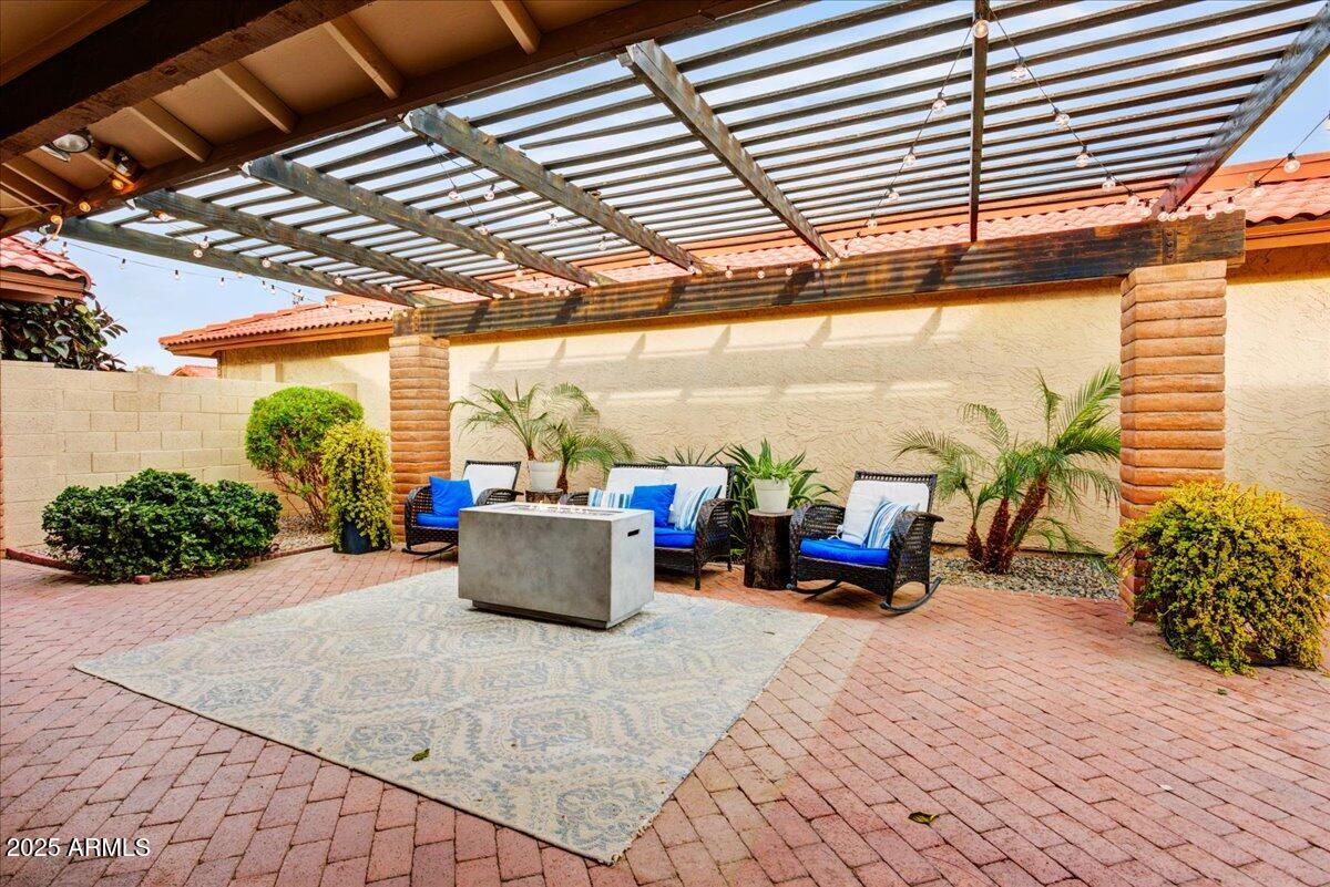 5217 E TUNDER Circle