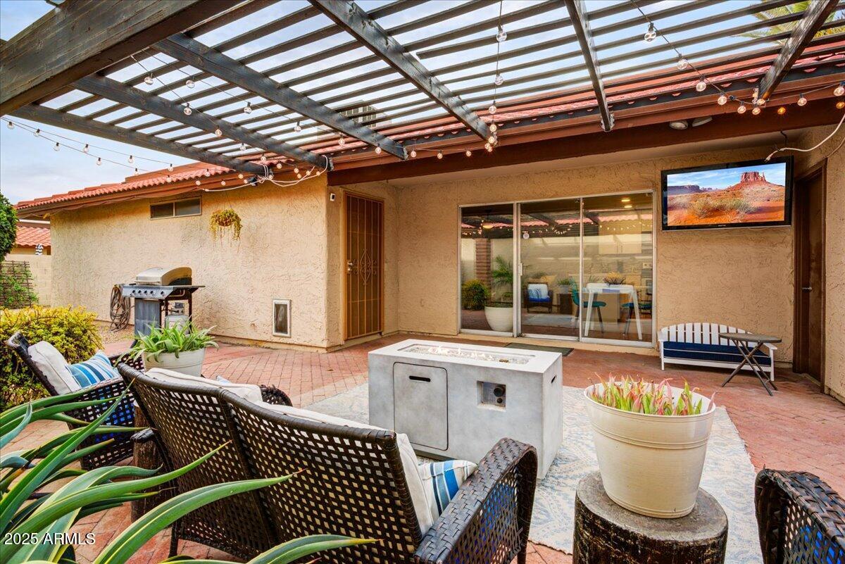 5217 E TUNDER Circle