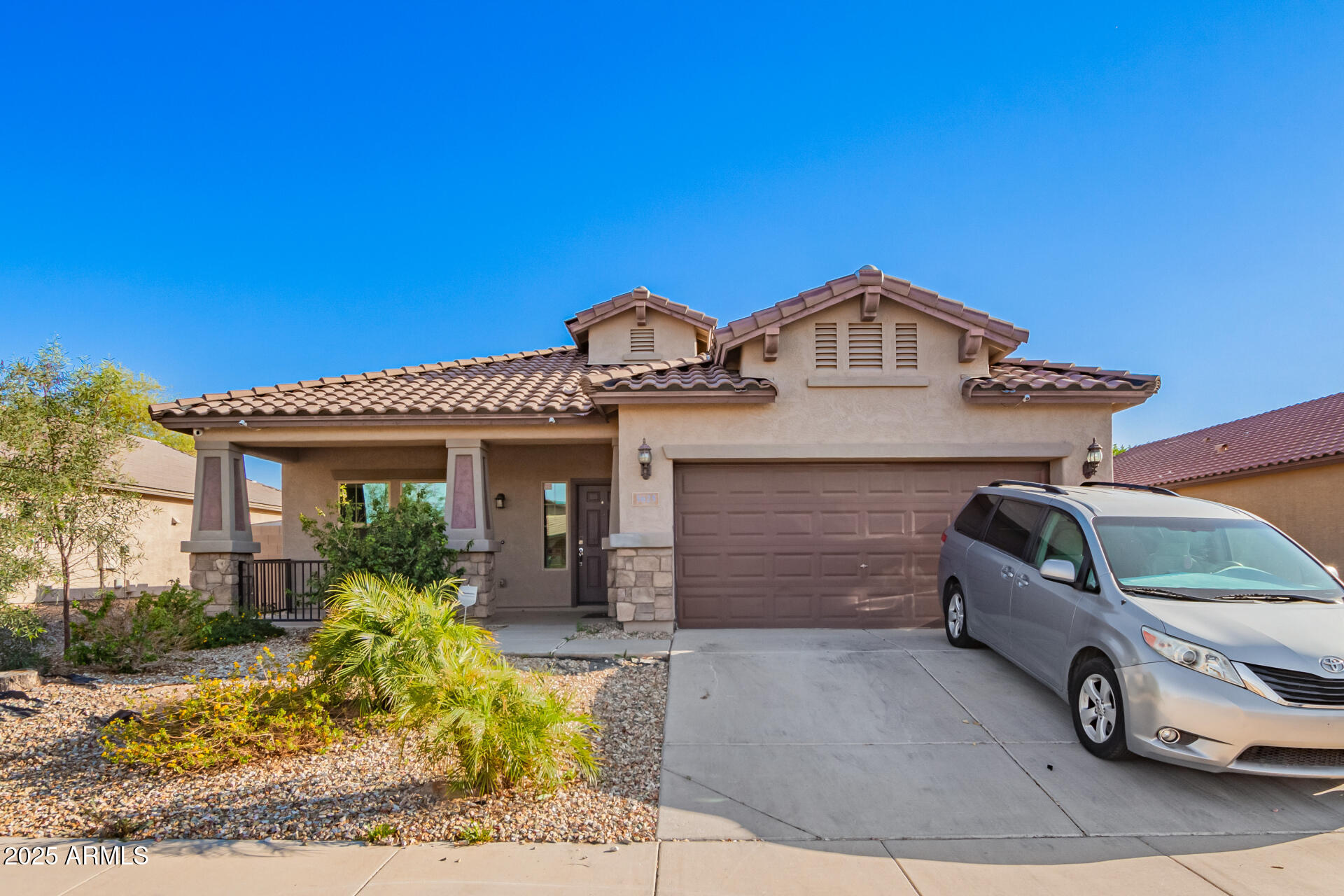 5625 W EUCLID Avenue