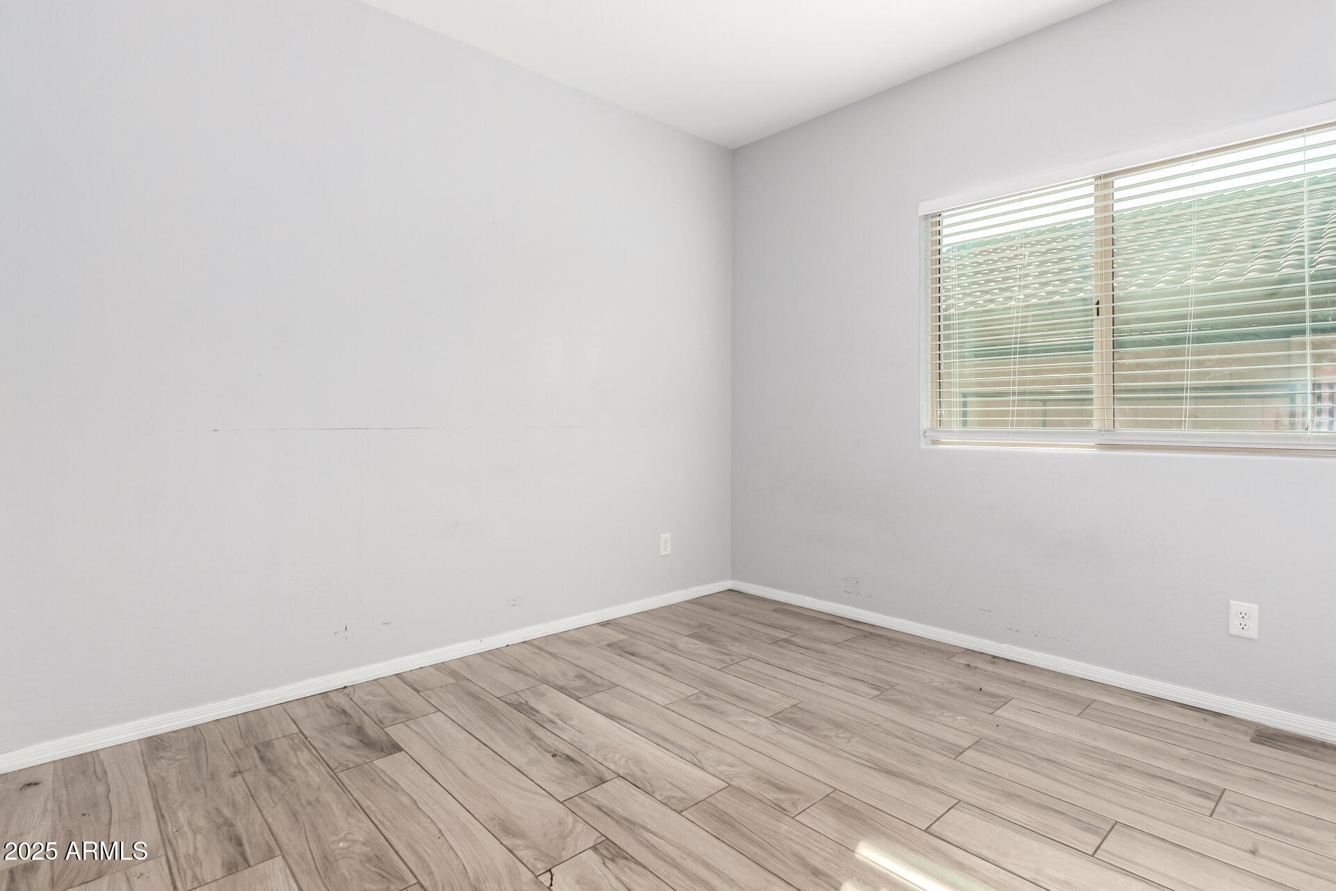 5625 W EUCLID Avenue