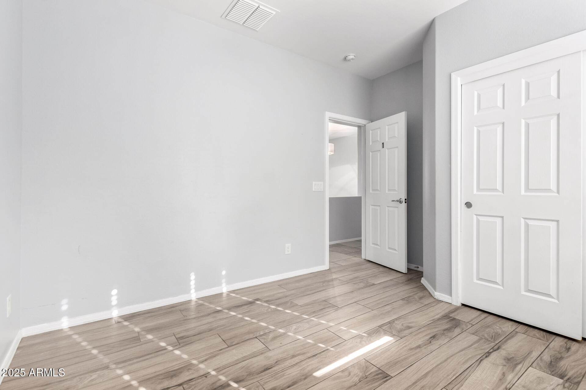 5625 W EUCLID Avenue