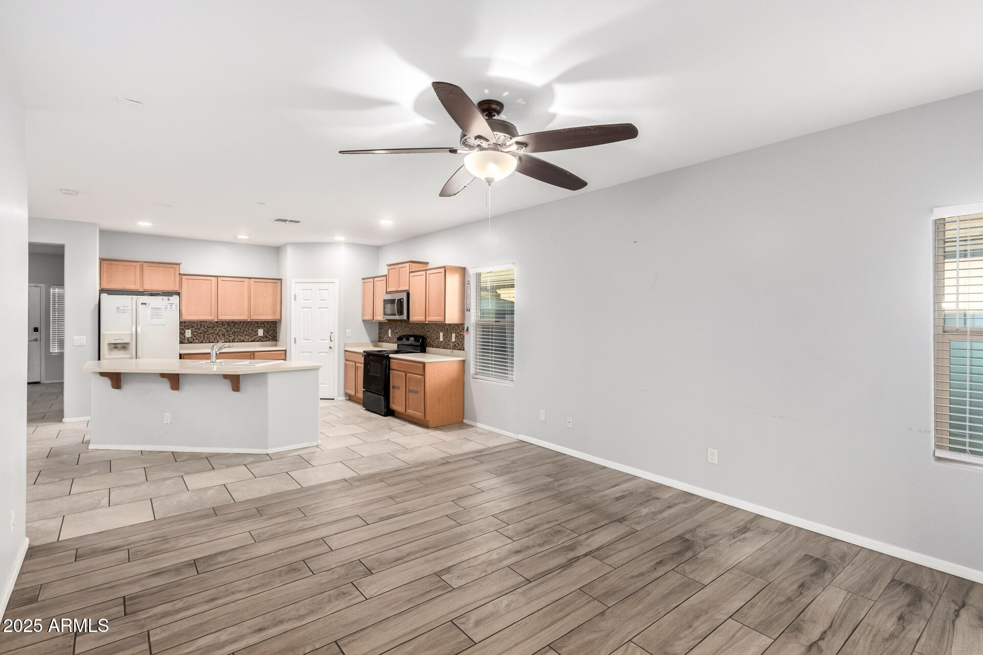 5625 W EUCLID Avenue