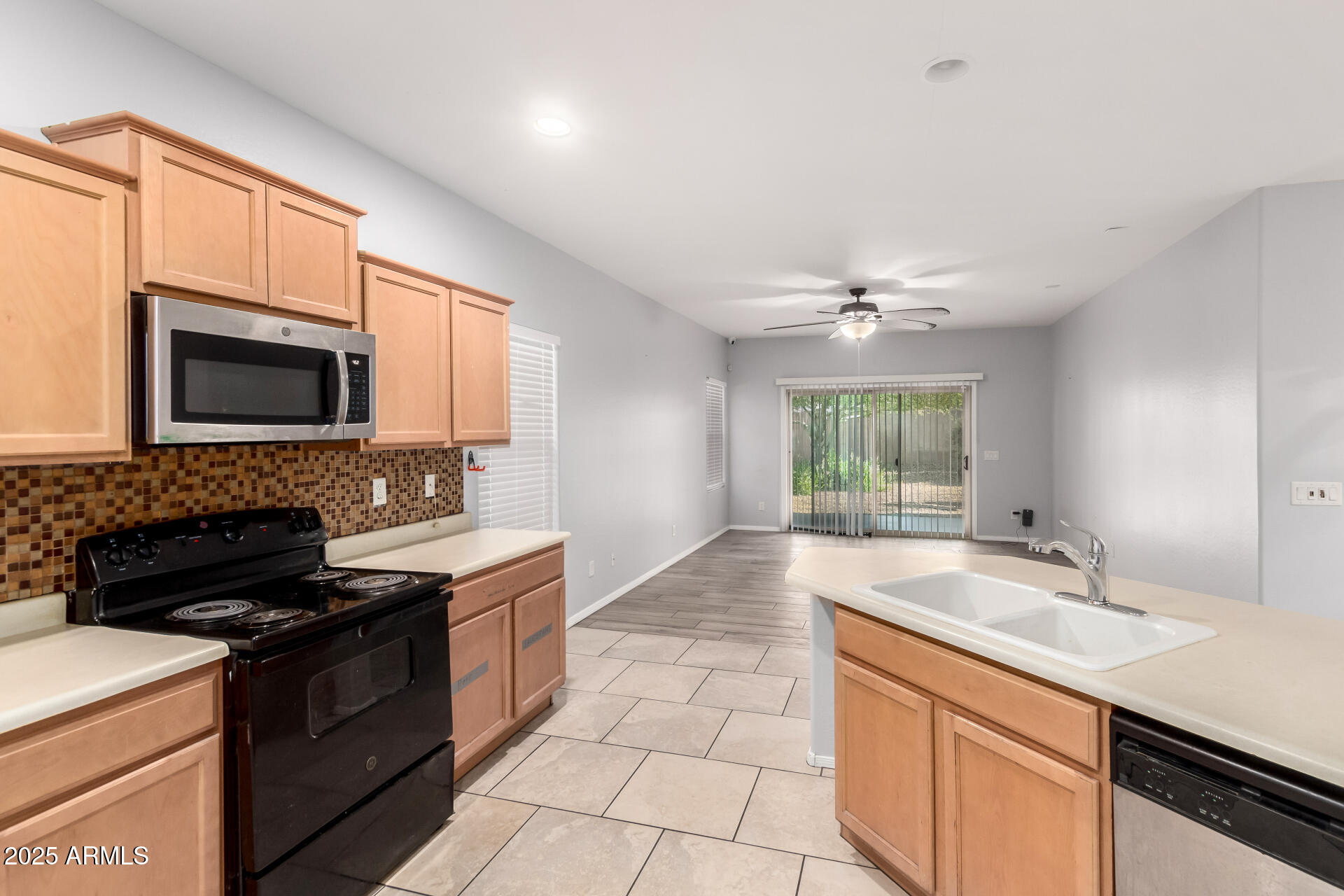 5625 W EUCLID Avenue