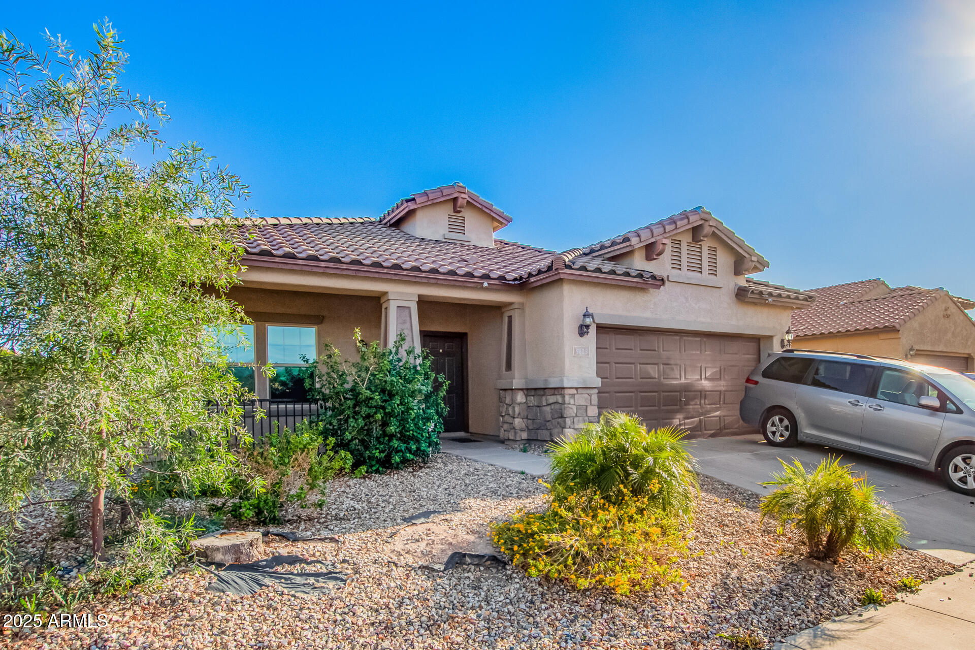 5625 W EUCLID Avenue